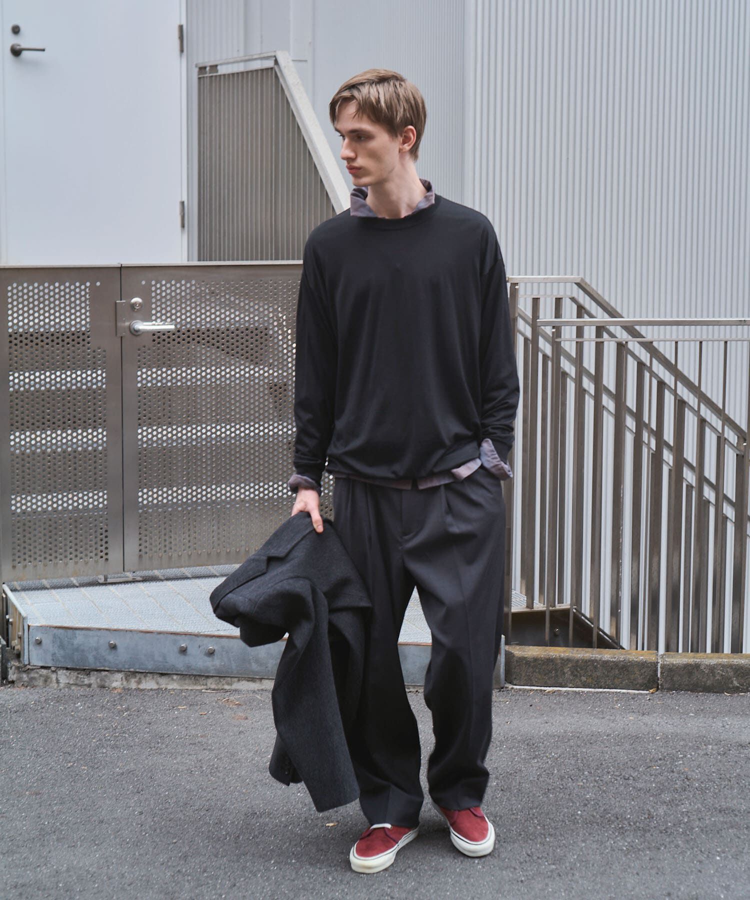 URBAN RESEARCH「new basic　WASHABLE MERINO WOOL CREW-NECK」|ニット・セーター|ブラック