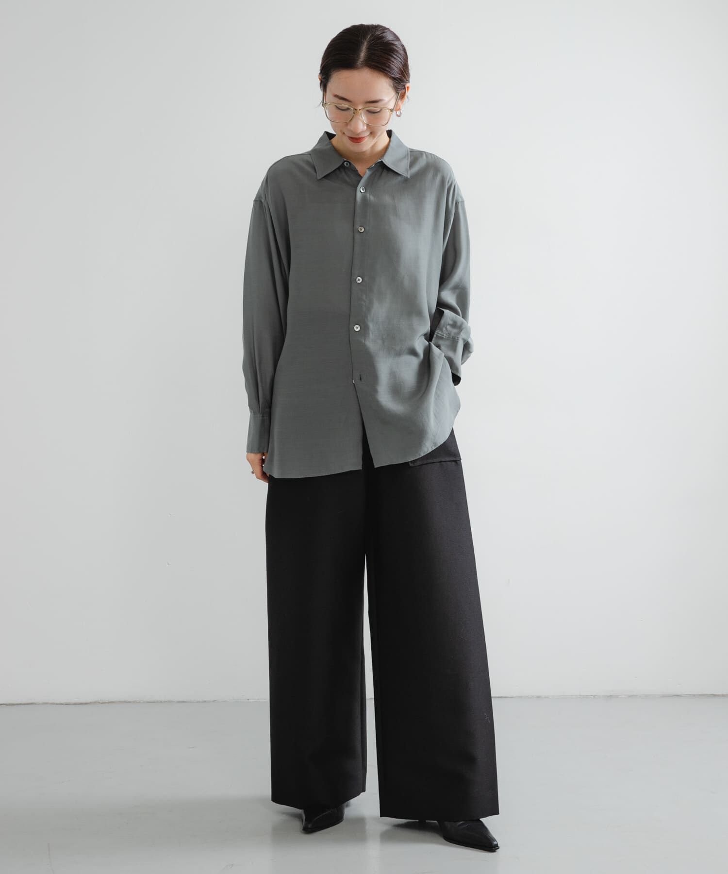 URBAN RESEARCH「new basic　WOOL SILK WIDE PANTS」|その他|