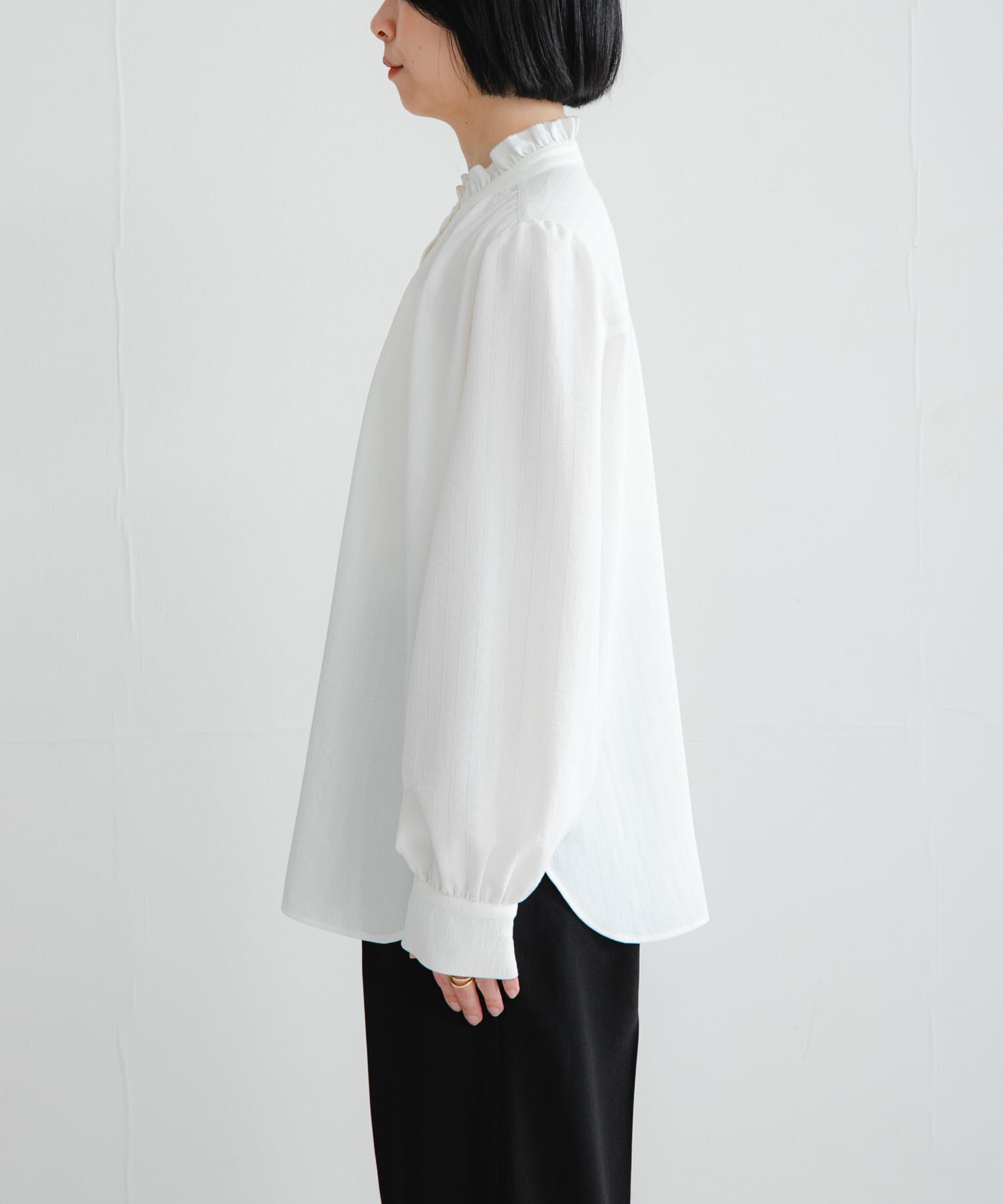 URBAN RESEARCH「ドビーストライプフリルブラウス」|シャツ・ブラウス|