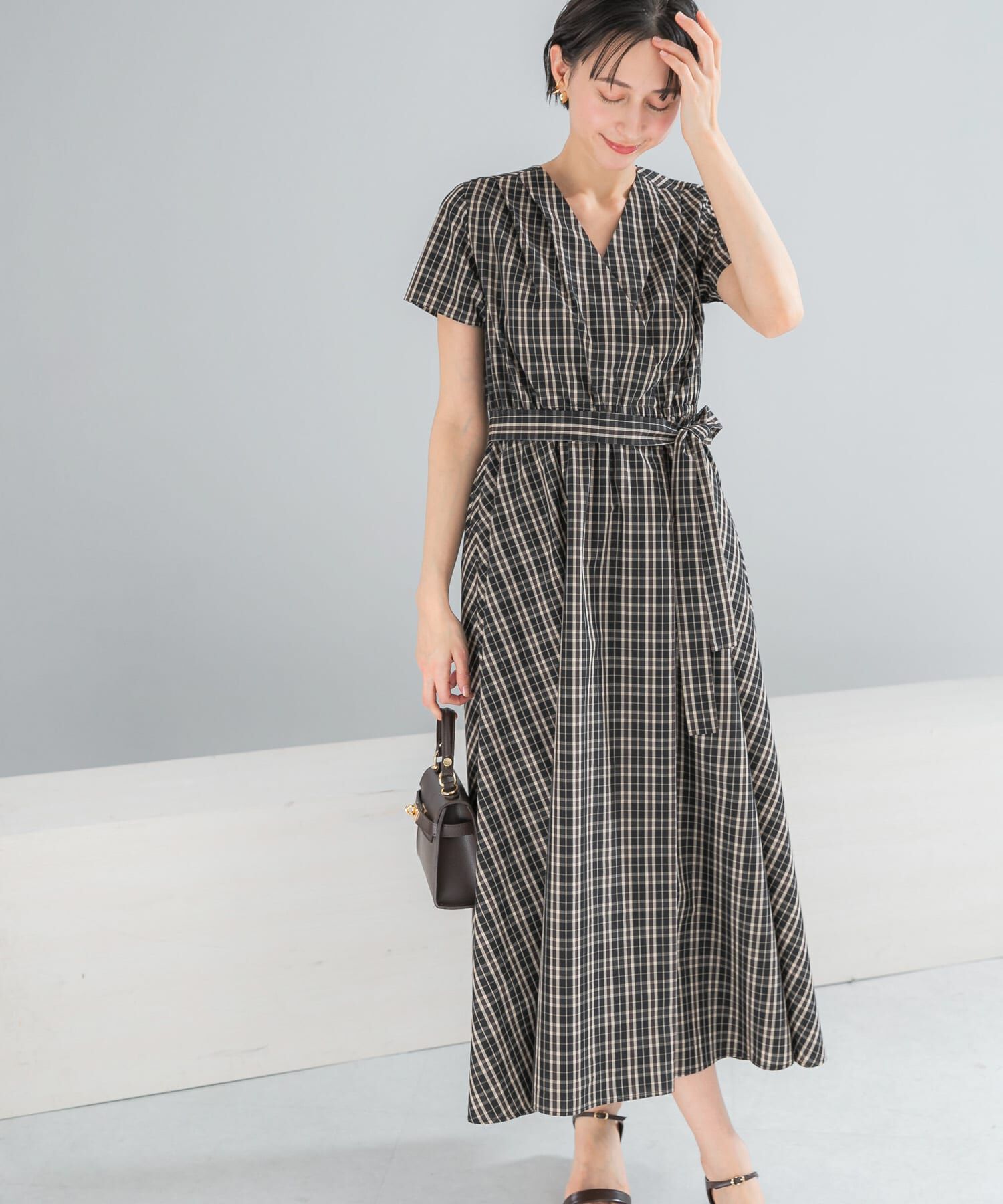 URBAN RESEARCH ROSSO「『WEB/一部店舗限定』チェックカシュクールワンピース」|ワンピース|ブラウン系その他