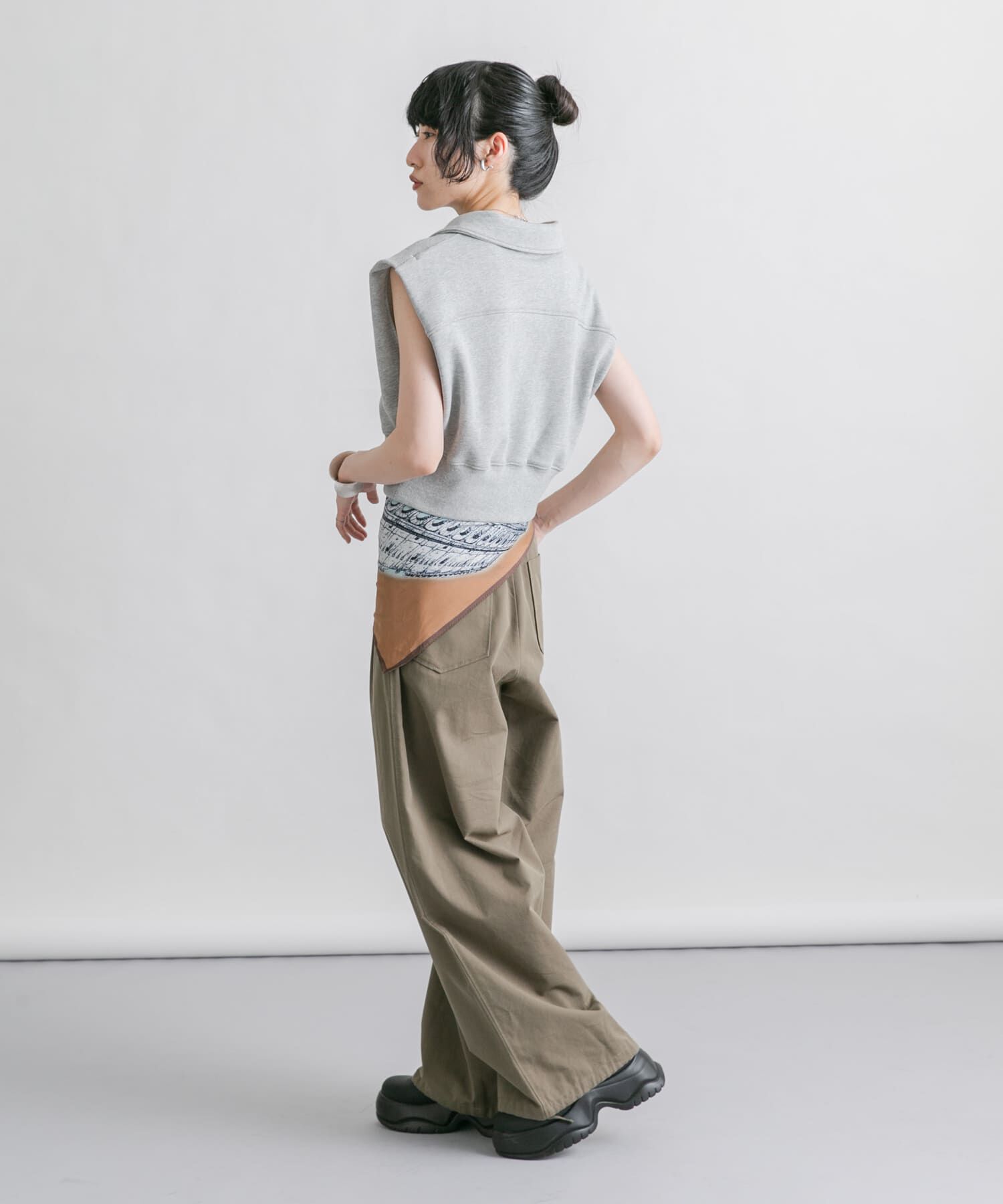  「ショルダータックZIPスウェット」|スウェット・ジャージ|