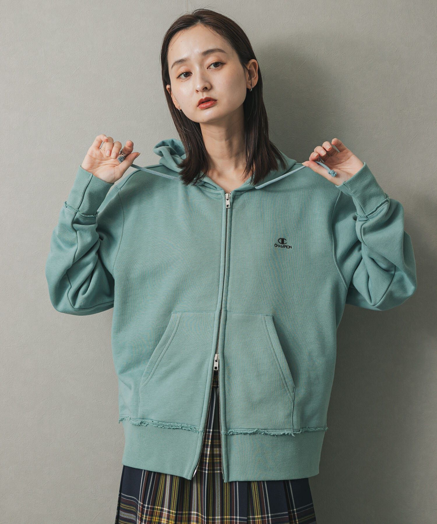 SENSE OF PLACE by URBAN RESEARCH「『別注』Champion&times;SENSE OF PLACE　ジップパーカー」|パーカー|