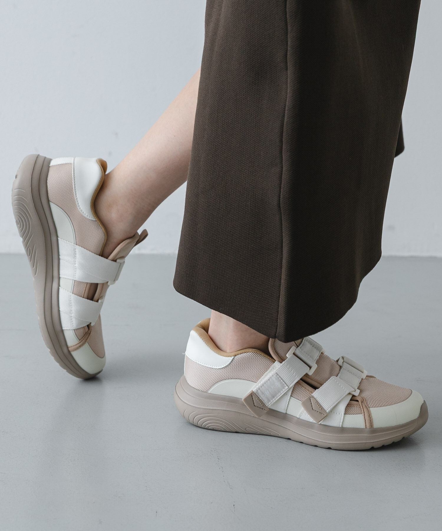 SENSE OF PLACE by URBAN RESEARCH「SHAKA　FREE SLIDER WEB GEF」|サンダル|アイボリー