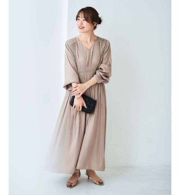 le.coeur blanc「シャーリングVネックワンピース」|ワンピース|ベージュ