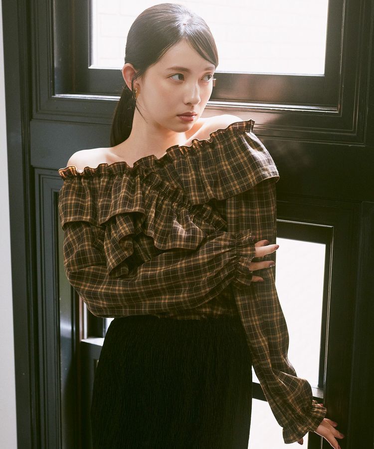 earth music&ecology「フリルオフショルブラウス」|シャツ・ブラウス|