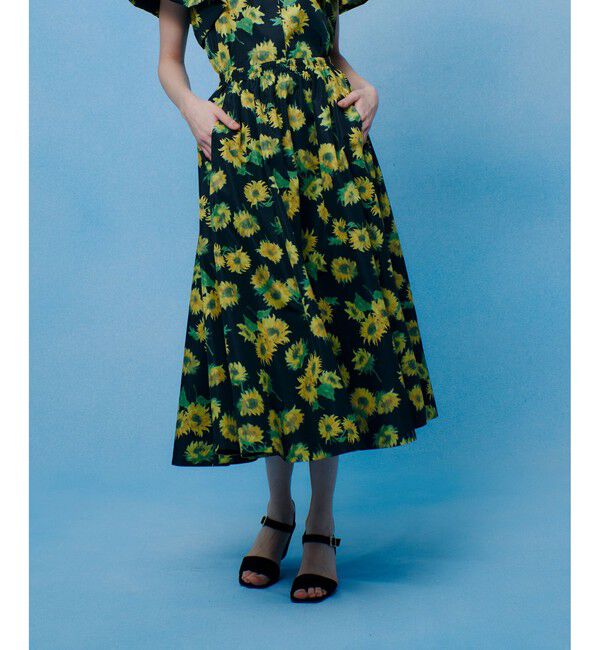 LOULOU WILLOUGHBY「WEB 一部店舗限定【LOULOU WILLOUGHBY】サンフラワープリントギャザースカート」|スカート|ブラック系