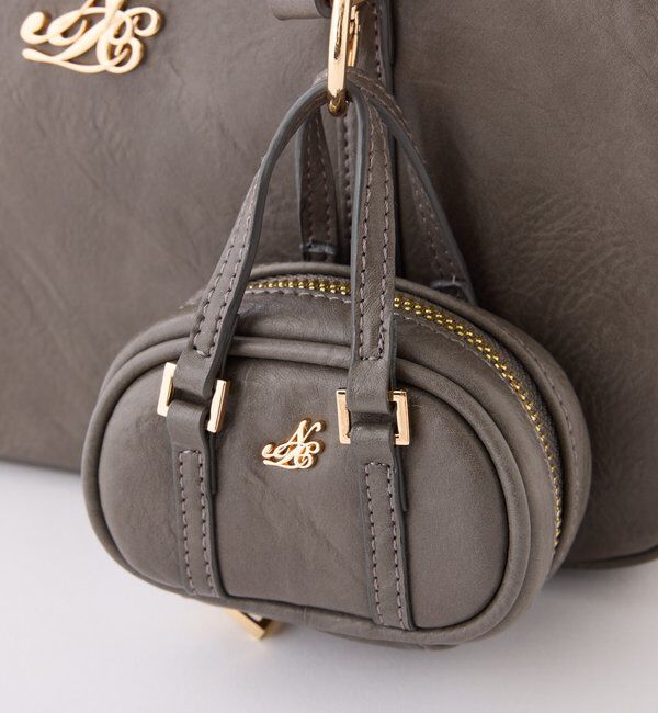  「チャーム付きスクエアボストン」|ショルダー・メッセンジャー|