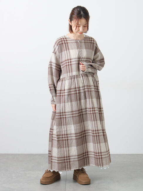 Samansa Mos2「【Cross&times;Linen】ギャザーワンピース」|ワンピース|モカ