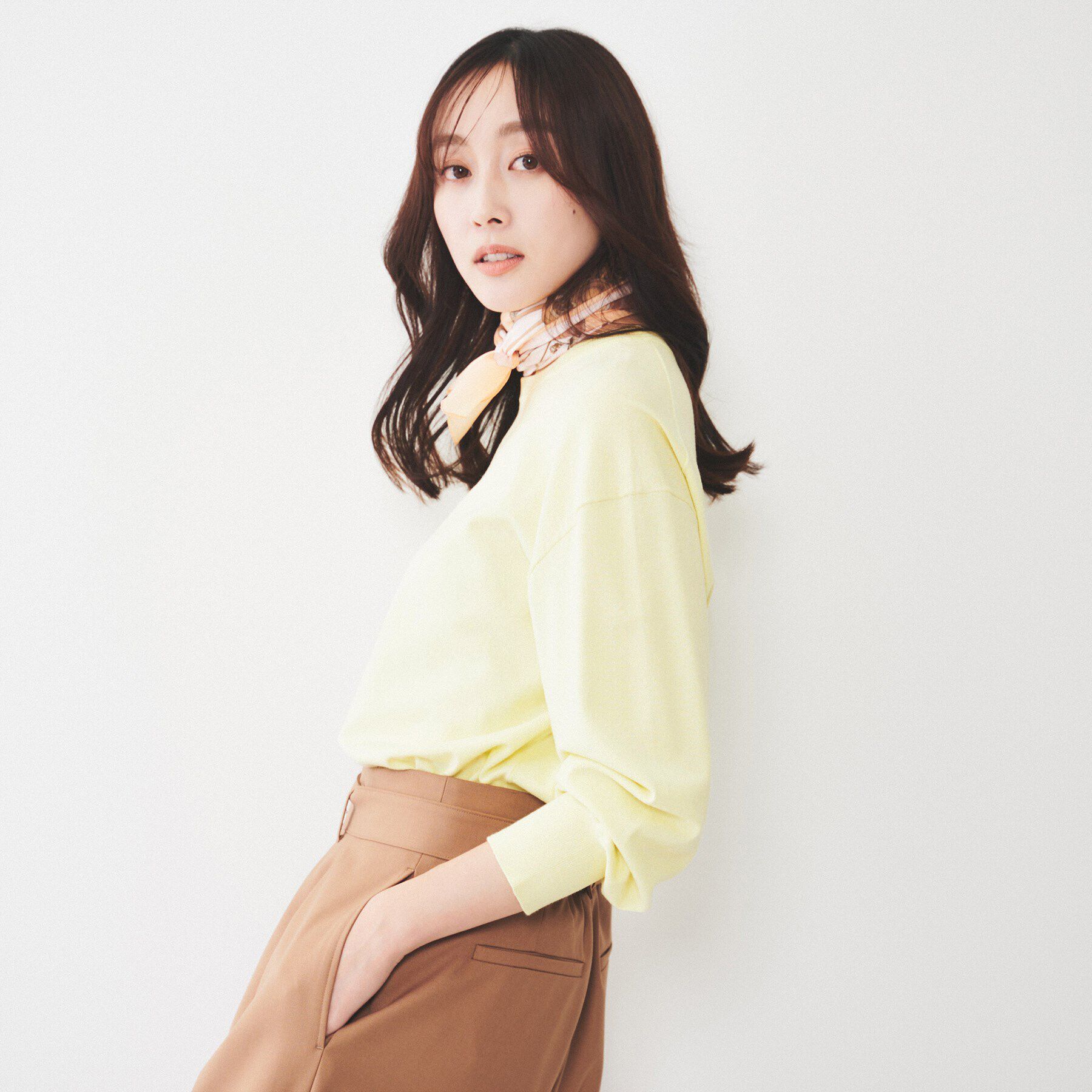 UNTITLED「【洗える/オンオフ使える】袖リブスリットストレッチニット」|ニット・セーター|