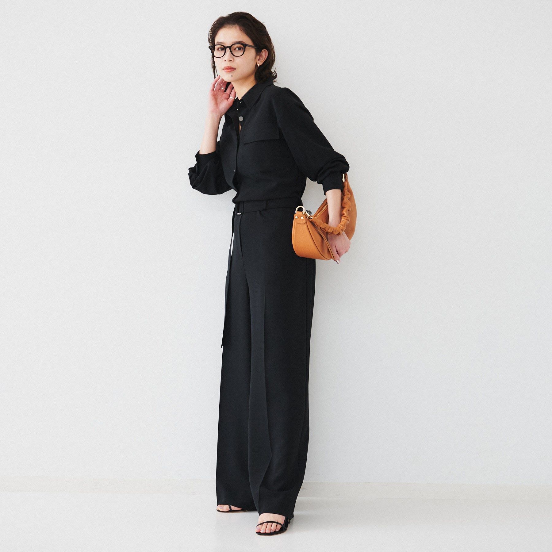 UNTITLED「【朝比奈 彩&times;Oggi&times;UNTITLED スペシャルコラボ】シャツカラーオールインワン」|オールインワン|