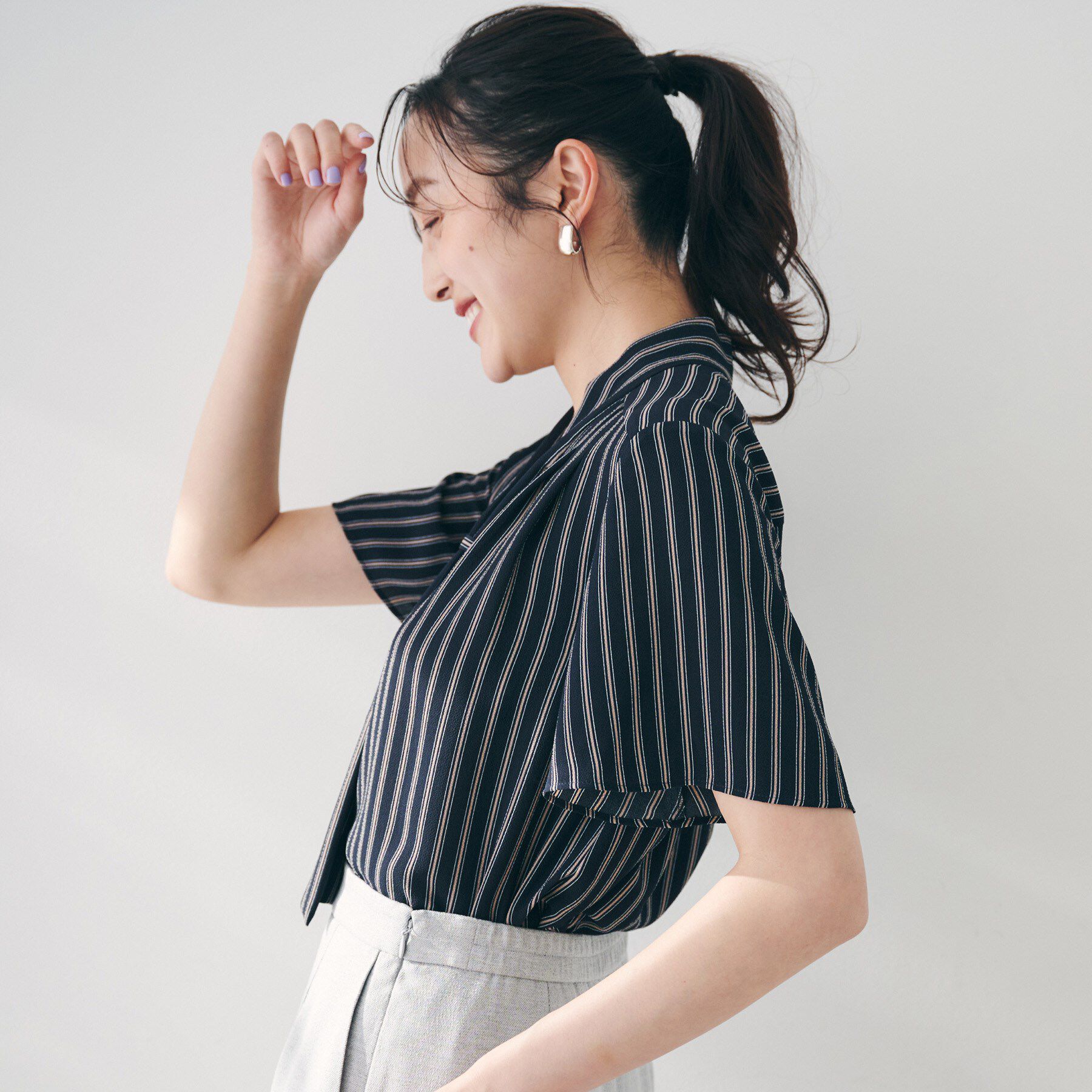 UNTITLED「【通勤/オフィス/二の腕カバー】ボウタイブラウス」|シャツ・ブラウス|