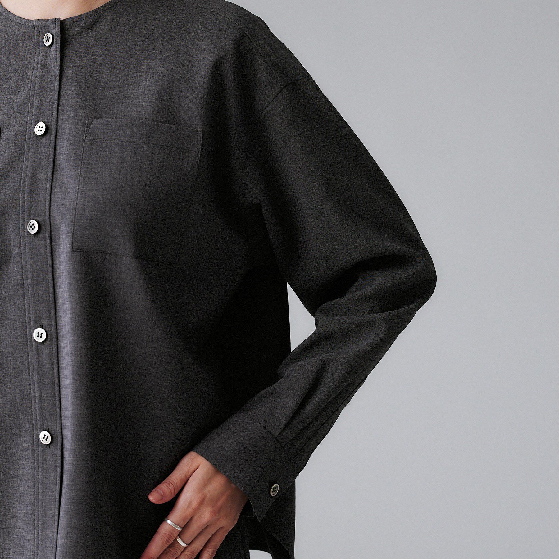 UNTITLED「【秋も着られる/セットアップ可】リラククールシャツ」|シャツ・ブラウス|