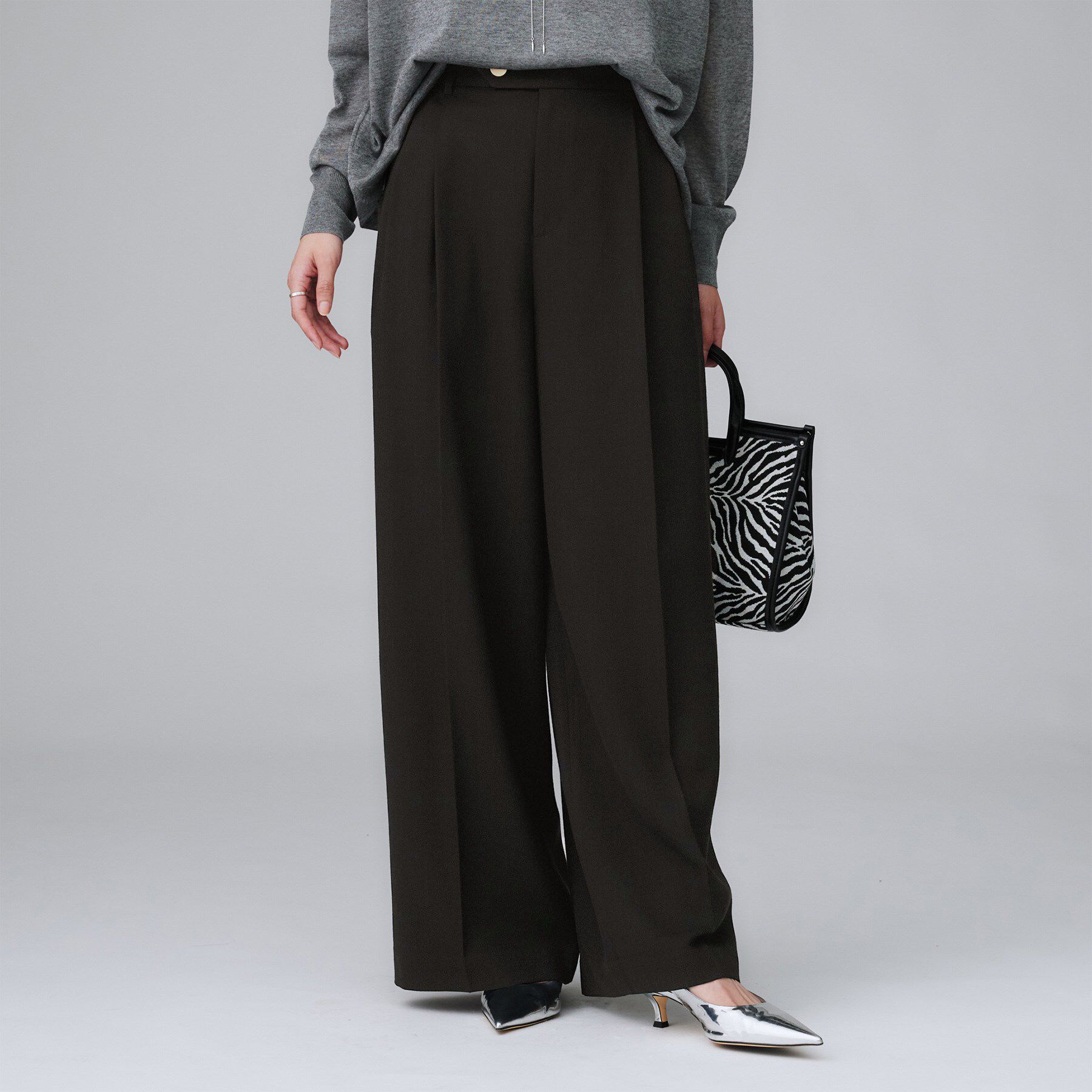 UNTITLED「【セットアップ可/洗える】梳毛調合繊2タックワイドパンツ」|その他|