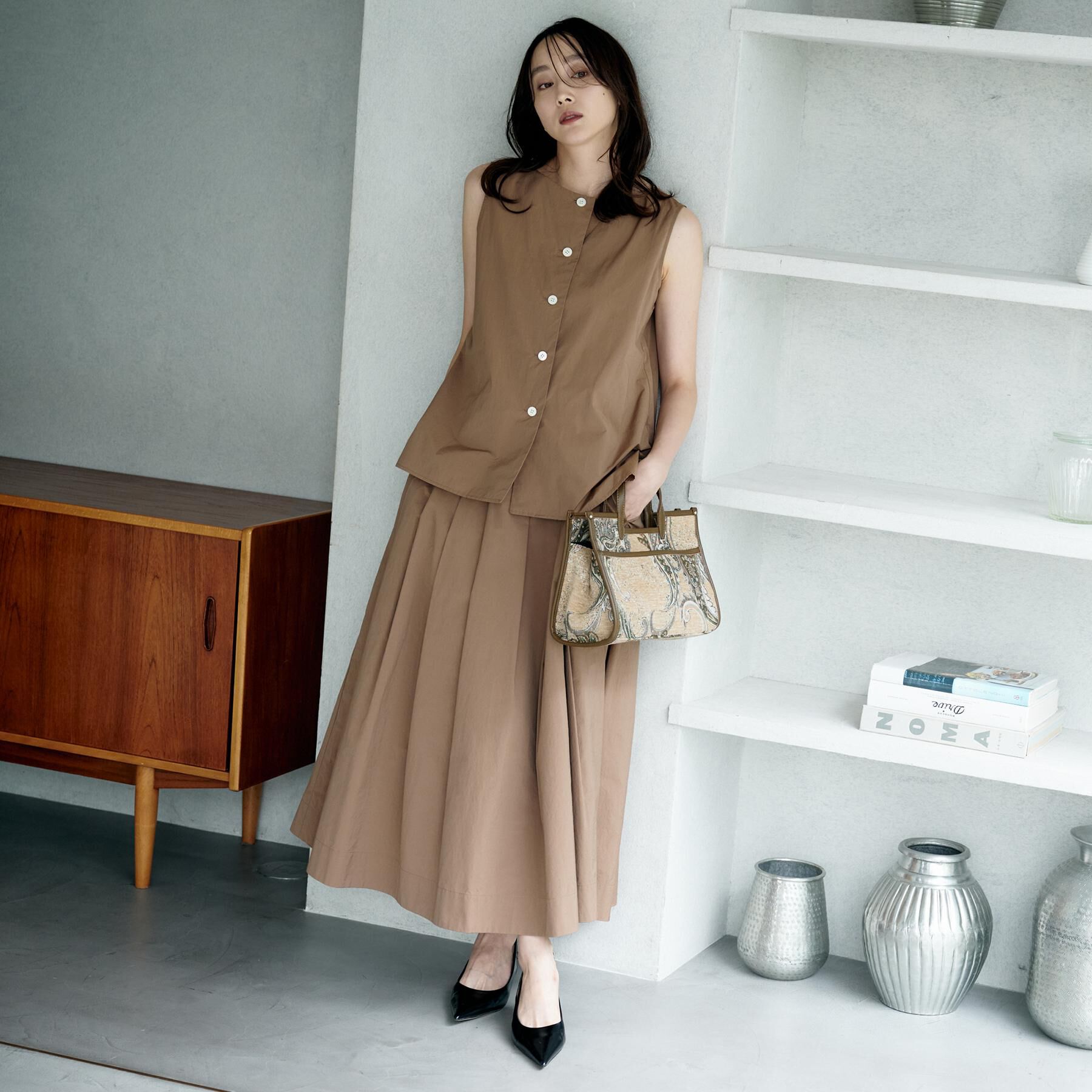 UNTITLED「【2WAY/セットアップ可/ノースリーブ/前ボタン】ファブリカブラウス」|シャツ・ブラウス|