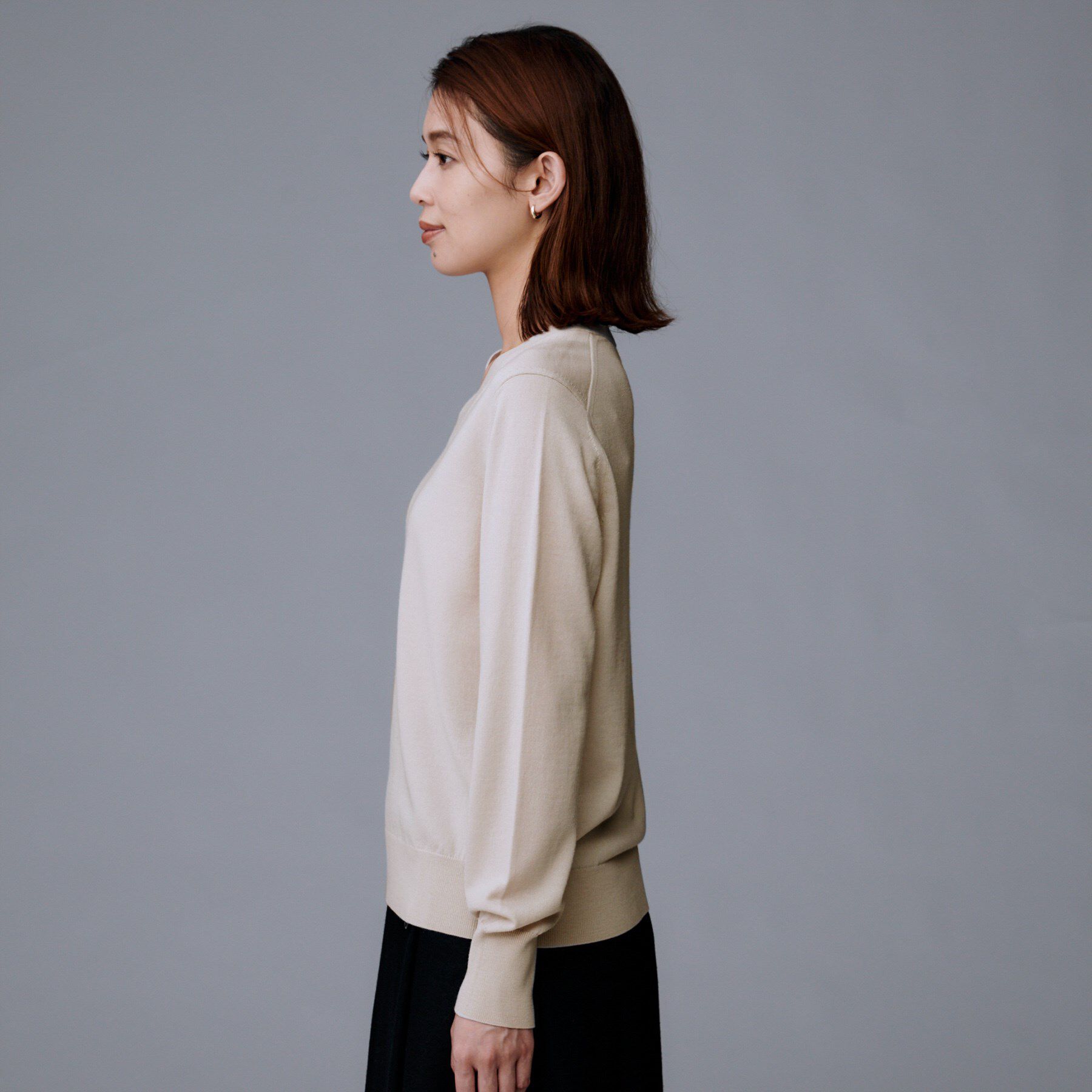 UNTITLED「【洗える/ウール100%】Vネックウールニット」|ニット・セーター|