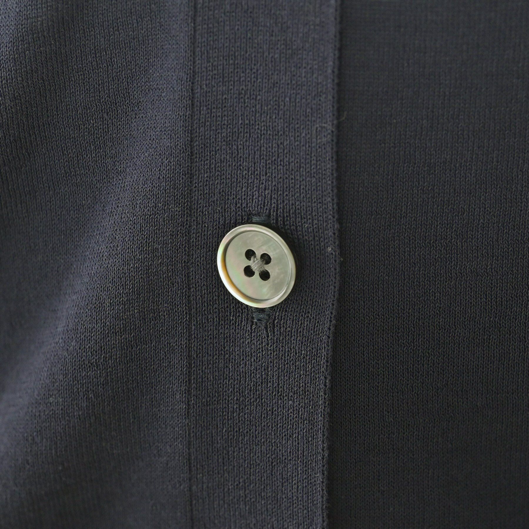 UNTITLED「シアーVネックカーディガン」|カーディガン|