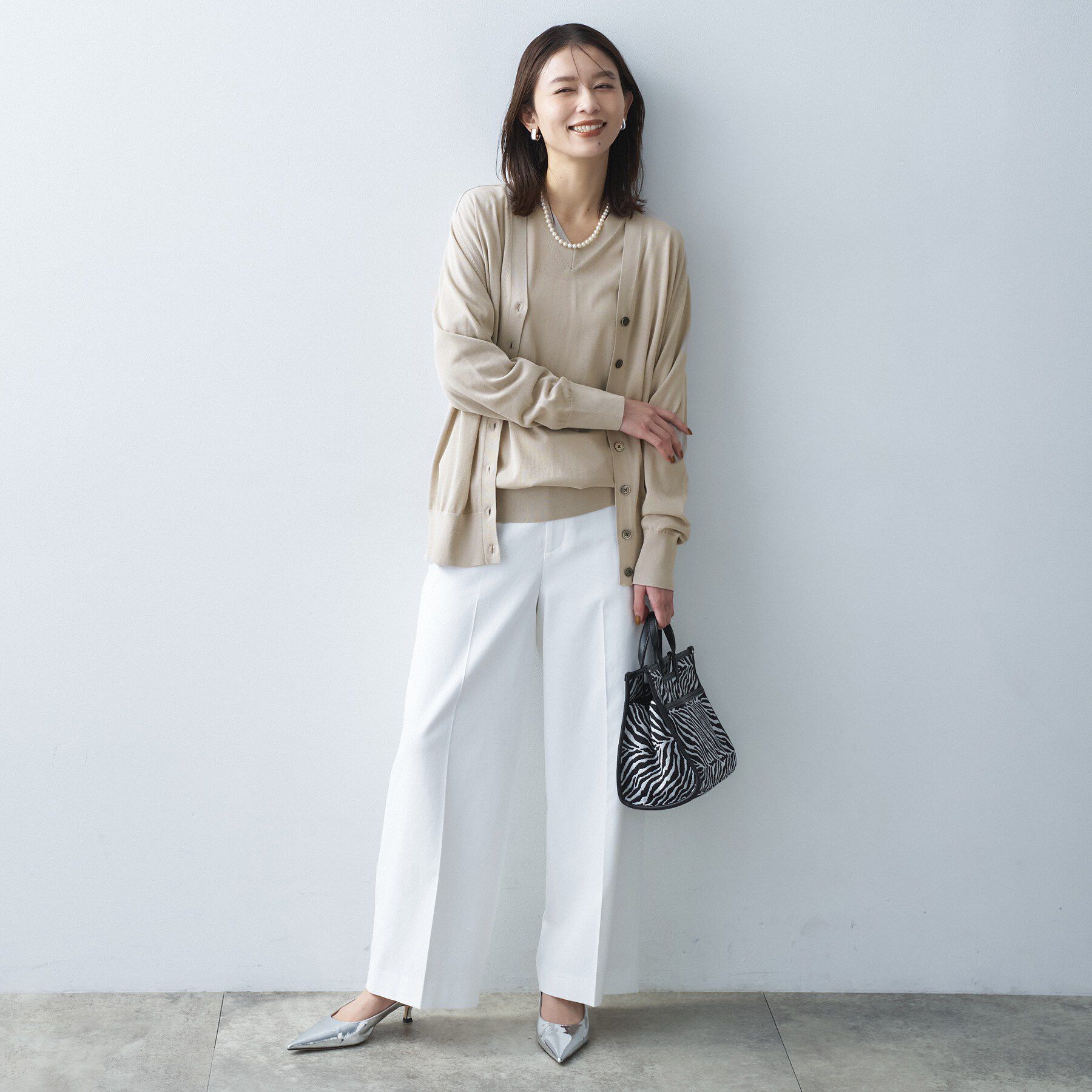 UNTITLED「シアーVネックカーディガン」|カーディガン|