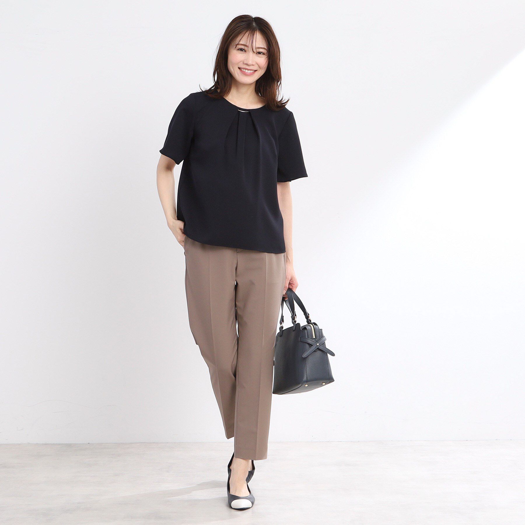 Reflect「【洗える】タックディティールブラウス」|シャツ・ブラウス|