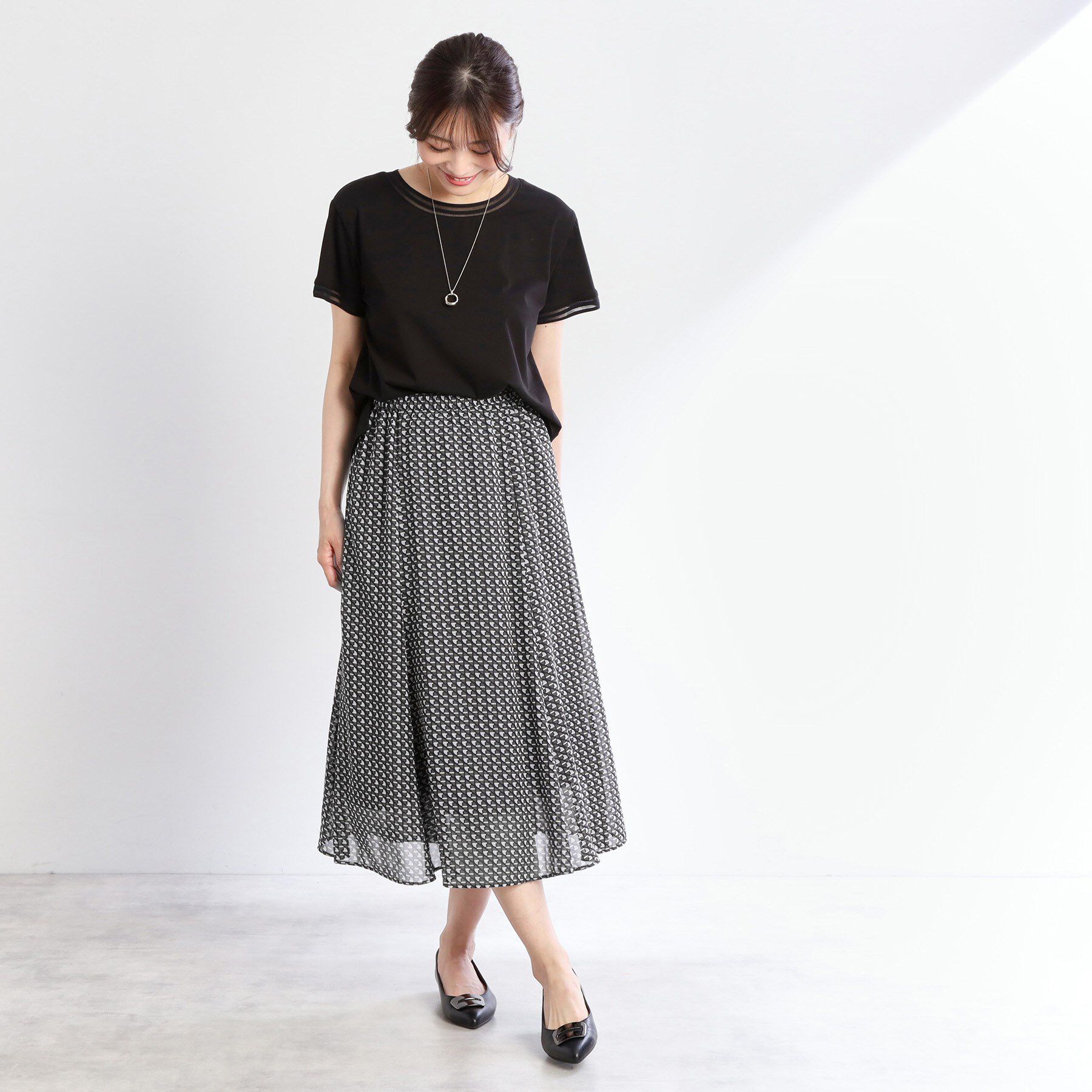 Reflect「【WEB先行カラーあり／マシンウォッシュ可／ウエスト総ゴム】コツキ幾何柄ロングスカート」|スカート|