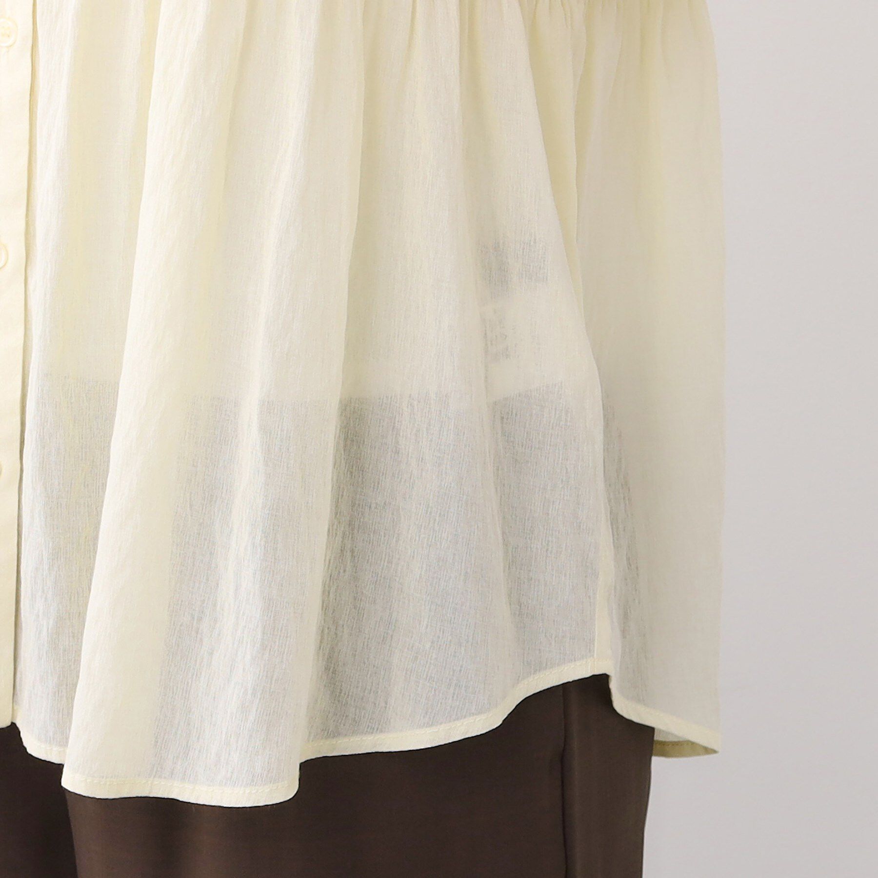 Reflect「【二の腕さりげなくカバー】シャーリングブラウス」|シャツ・ブラウス|