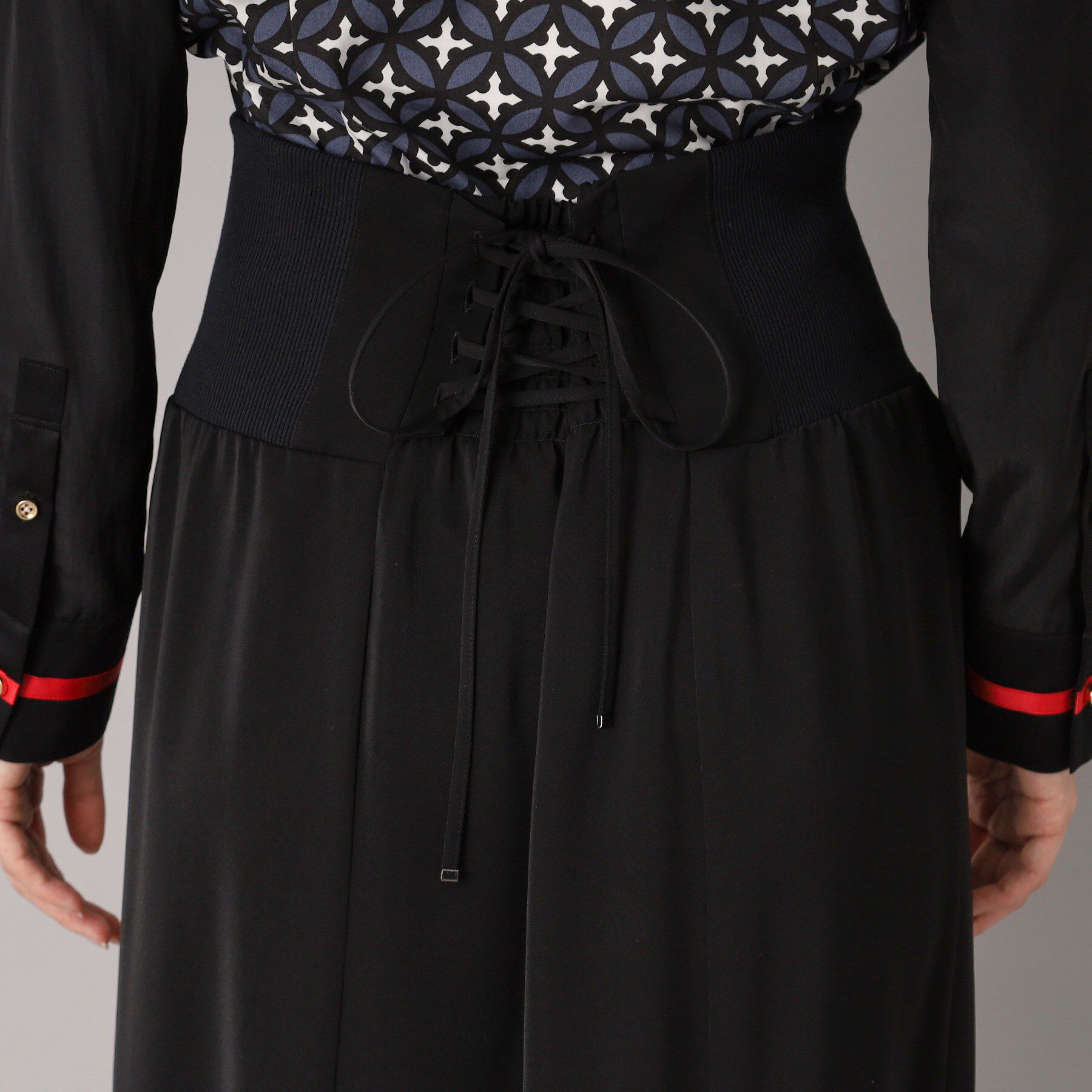 DRESSTERIOR「バックストラップマーメイドスカート」|スカート|