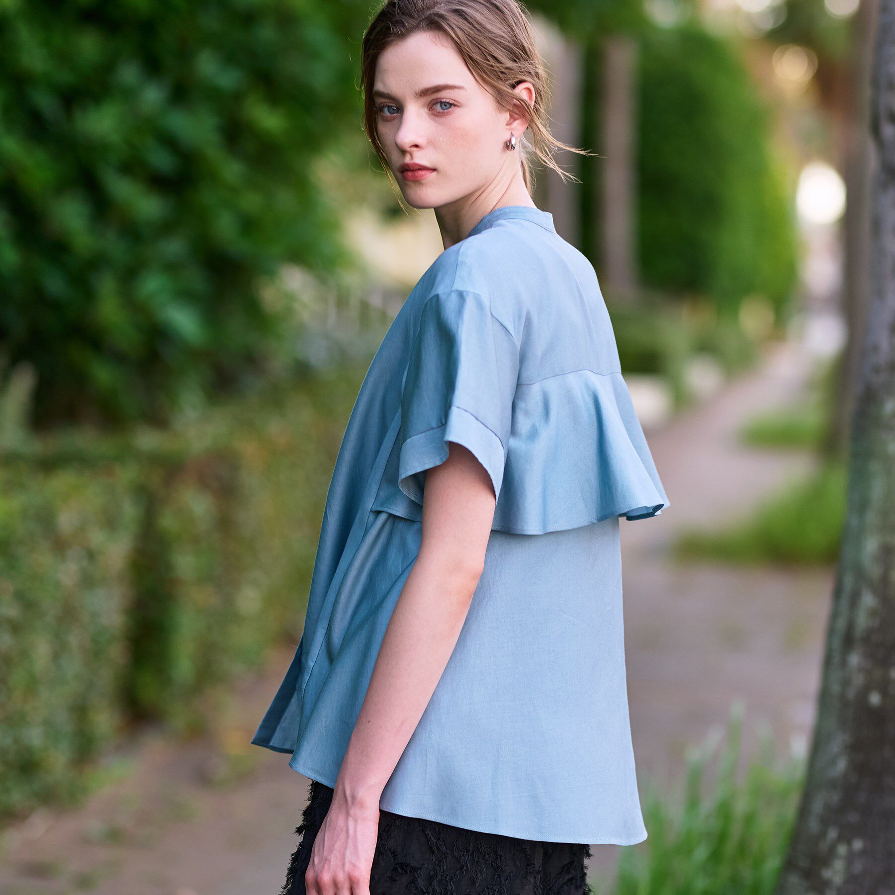 DRESSTERIOR「【洗える/コットン100％】バックフレアティアードブラウス」|シャツ・ブラウス|ブルー(091)