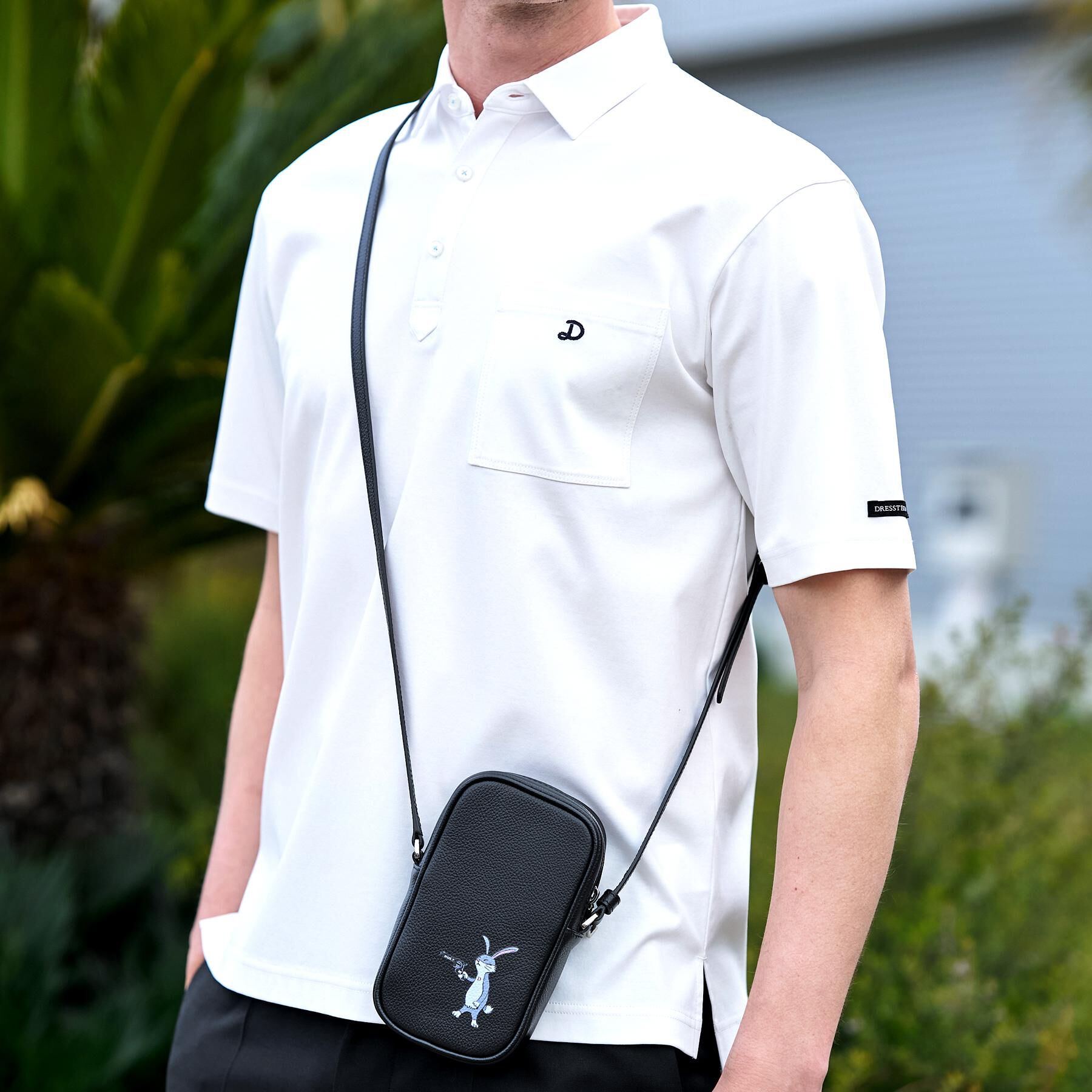 DRESSTERIOR「ピストルラビットプリント ショルダーポーチ」|ショルダー・メッセンジャー|