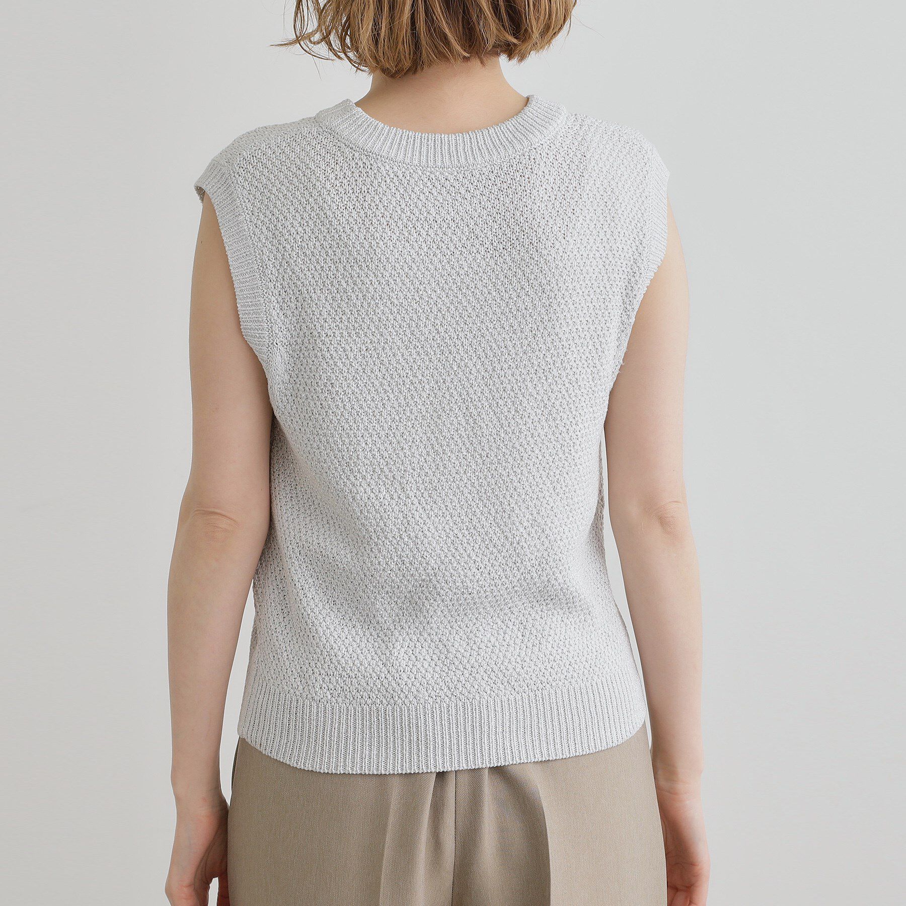 grove「ラメの上品な輝きが魅力 ラメカノコスリーブレスニット」|ニット・セーター|