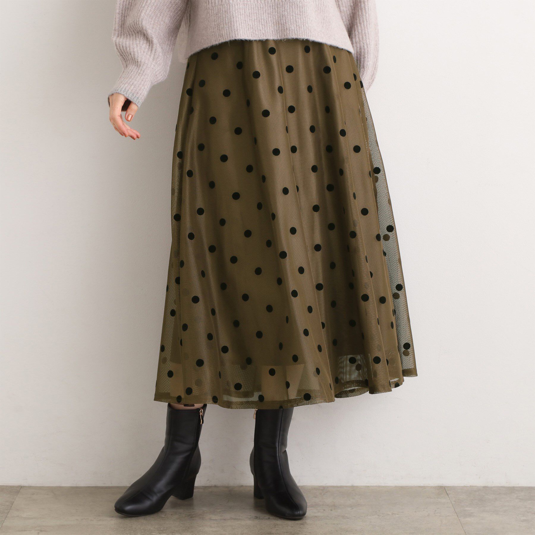 grove「甘さを抑えて、品よく華やぐ　メッシュフロッキードットスカート」|スカート|モカドット(154)