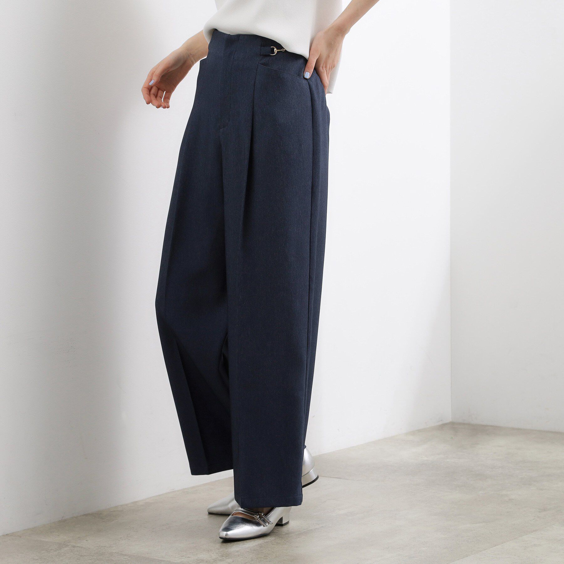 grove「シンプルを品よく格上げ　サイドビットワイドパンツ」|その他|