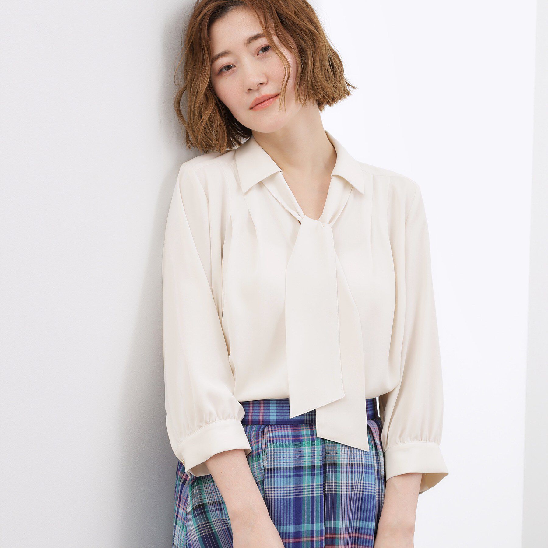 grove「【貴島明日香さん着用・洗える】チャーム付きマルチWAYボウタイブラウス」|シャツ・ブラウス|