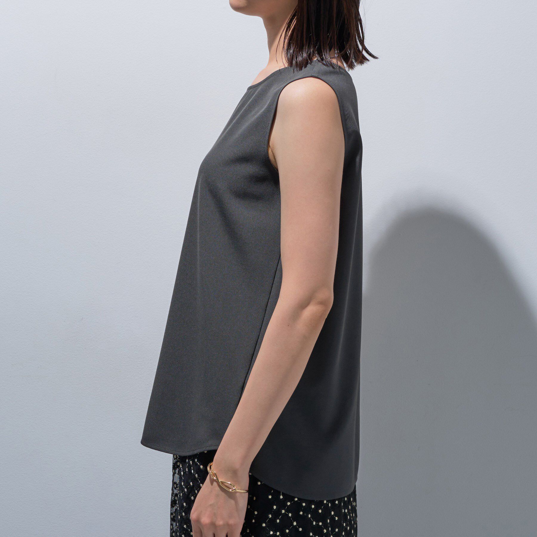 INDIVI「【インナーとしても活躍！／SETUP可能】ジョーゼット ノースリーブトップス」|Tシャツ・カットソー|