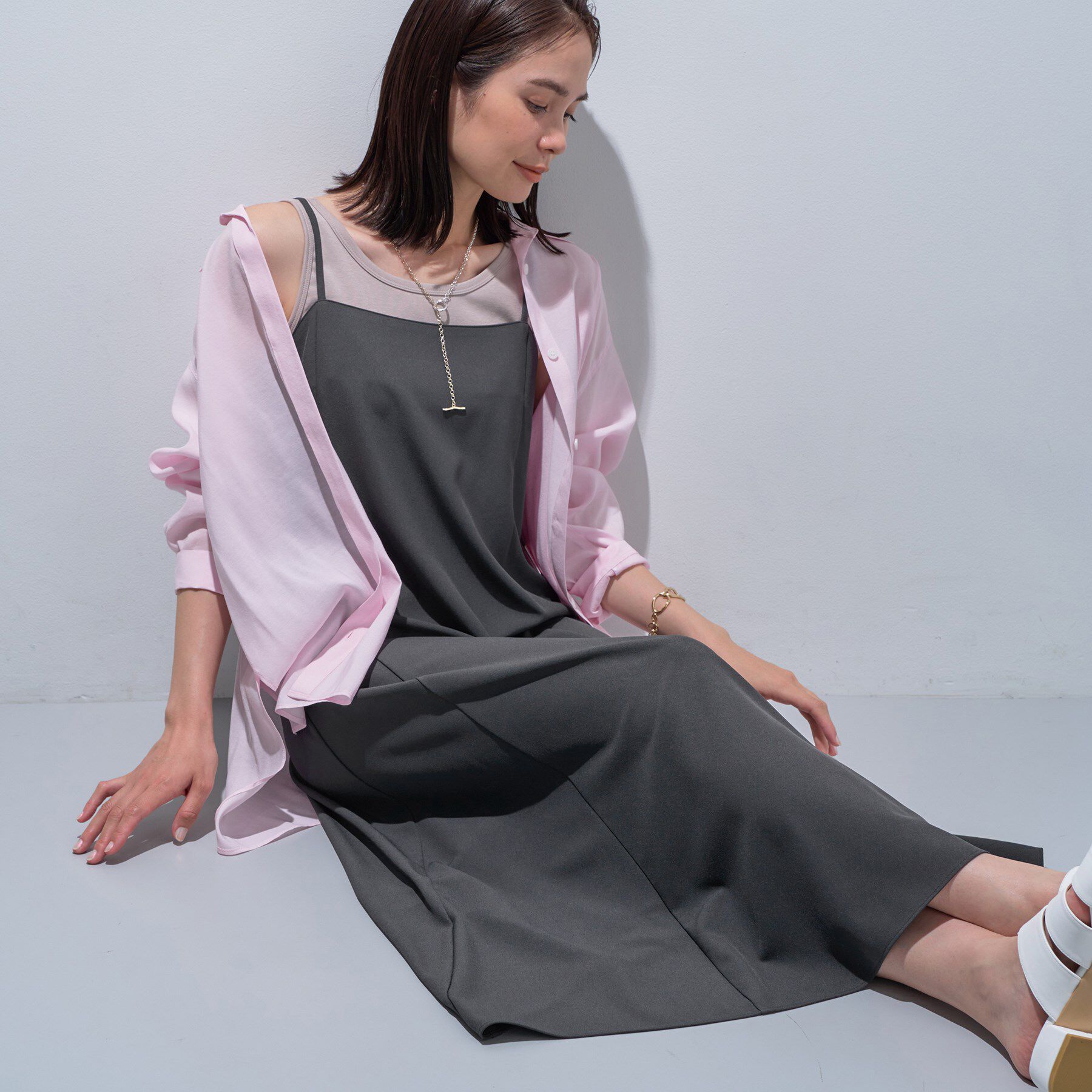 INDIVI「【UVケア】エアリージョーゼット キャミワンピース」|ワンピース|チャコールグレー(0