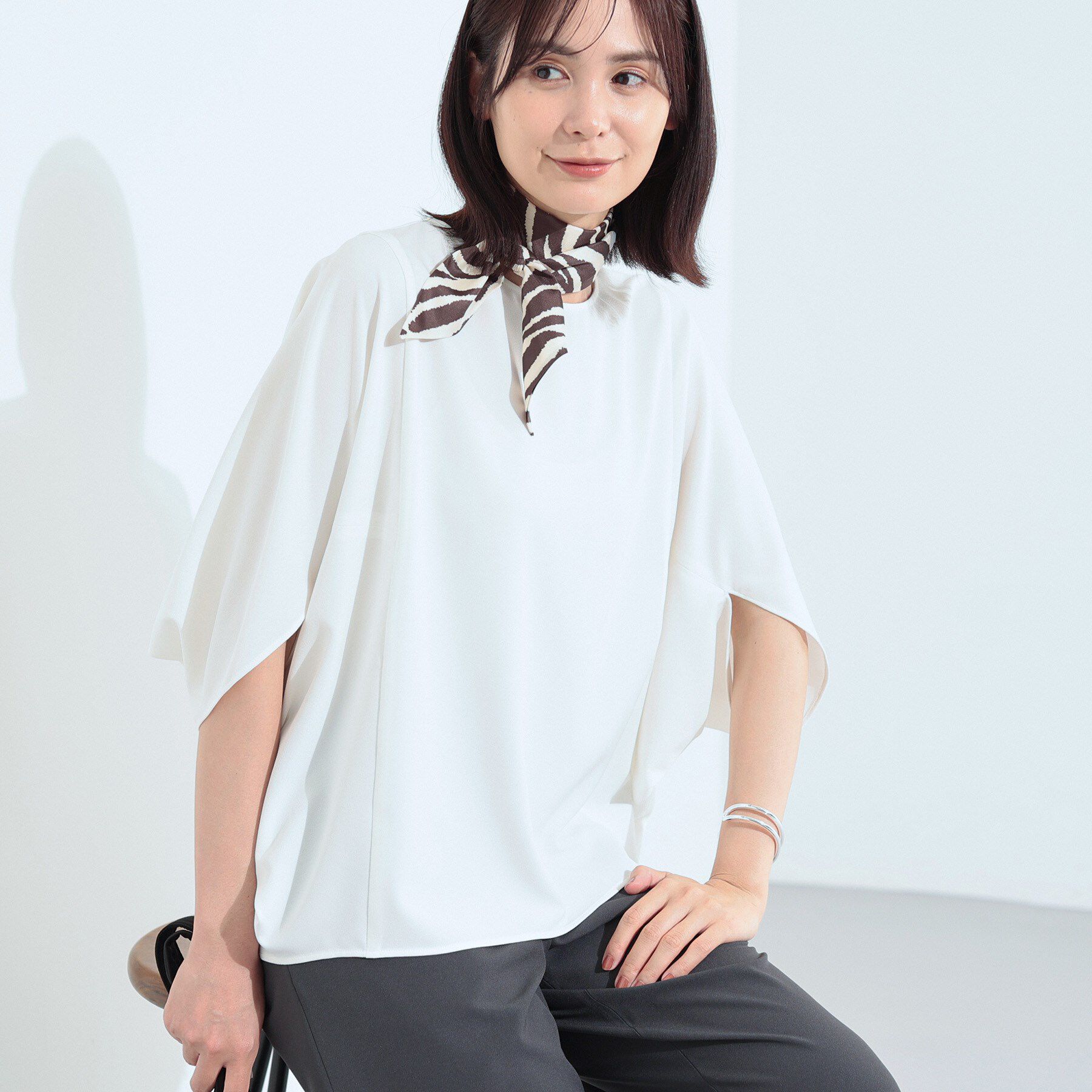 INDIVI「【体型カバー/SETUP可能】ジョーゼット　ドルマンブラウス」|シャツ・ブラウス|ホワイト(001)