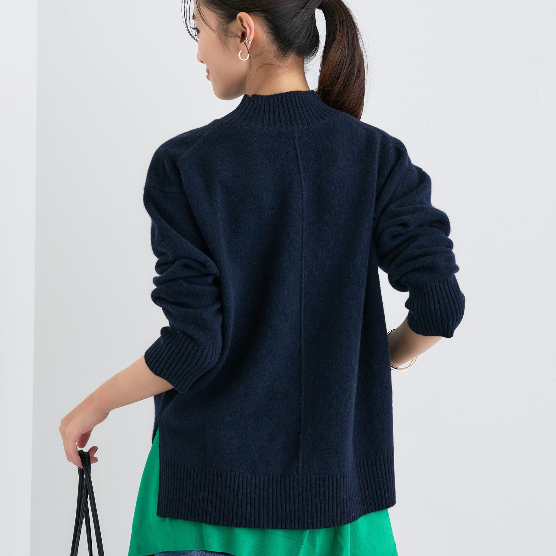 INDIVI「【冬ニット人気NO．1！／カシミヤ混】ミドルゲージハイネックニット」|ニット・セーター|