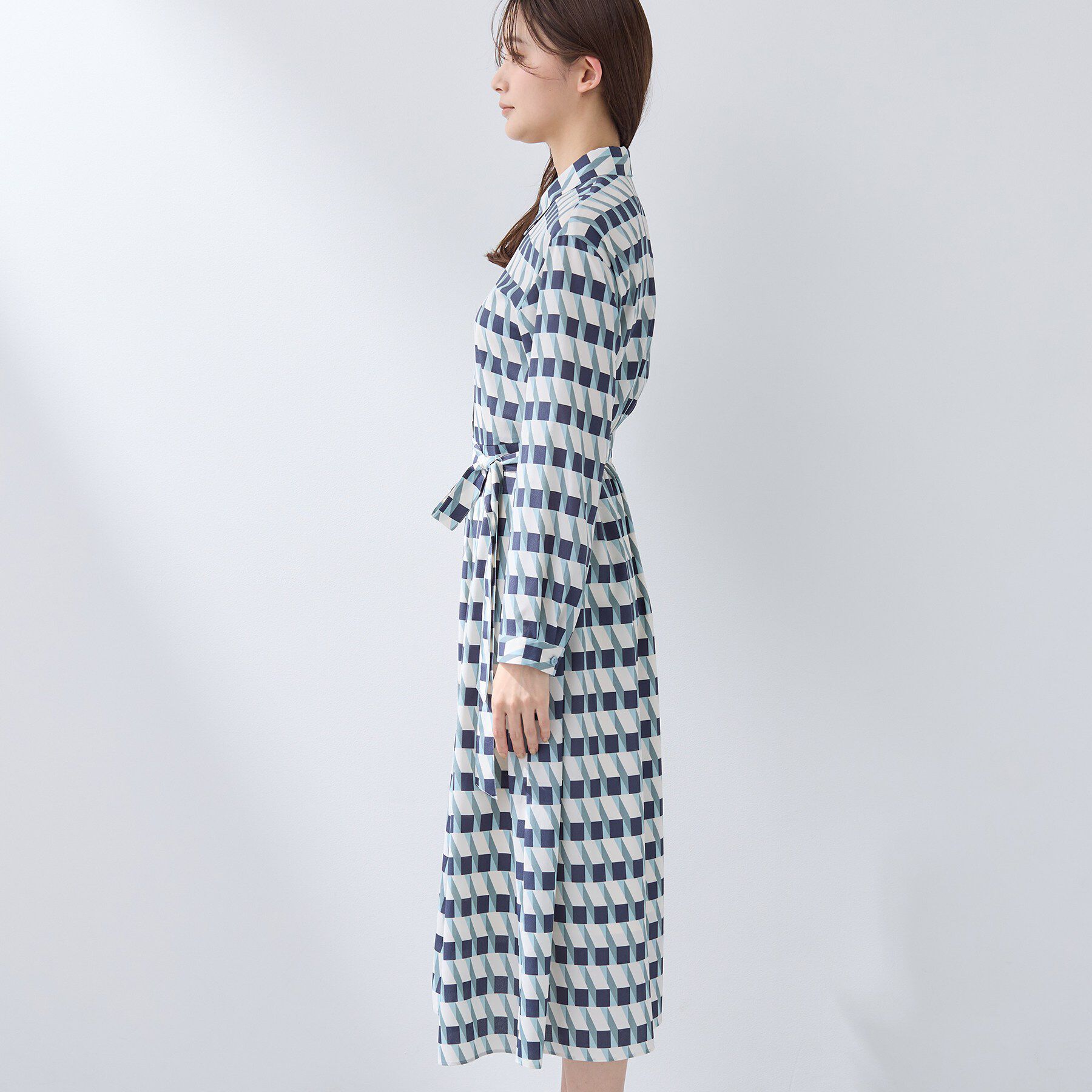 INDIVI「【洗える／2WAY】ベルト付き ジオメトリック柄 シャツワンピース」|ワンピース|