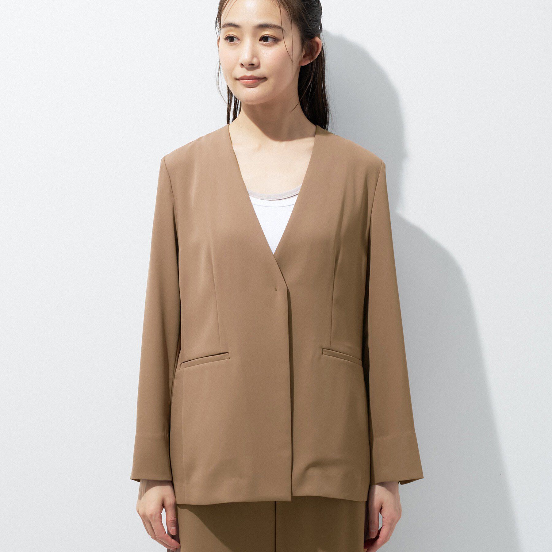 INDIVI「【さらに軽く軽快！／着る日傘】ノーカラージャケット」|ノーカラージャケット|