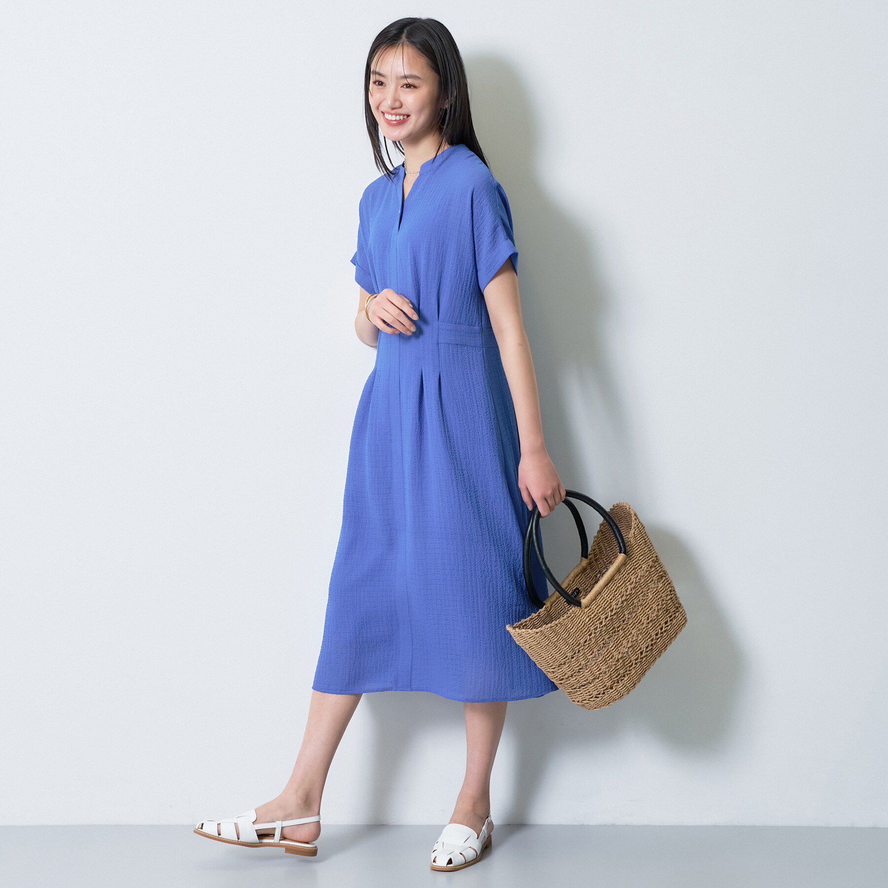 INDIVI「【洗える】無地＆チェーン柄 シャーリングサッカーワンピース」|ワンピース|