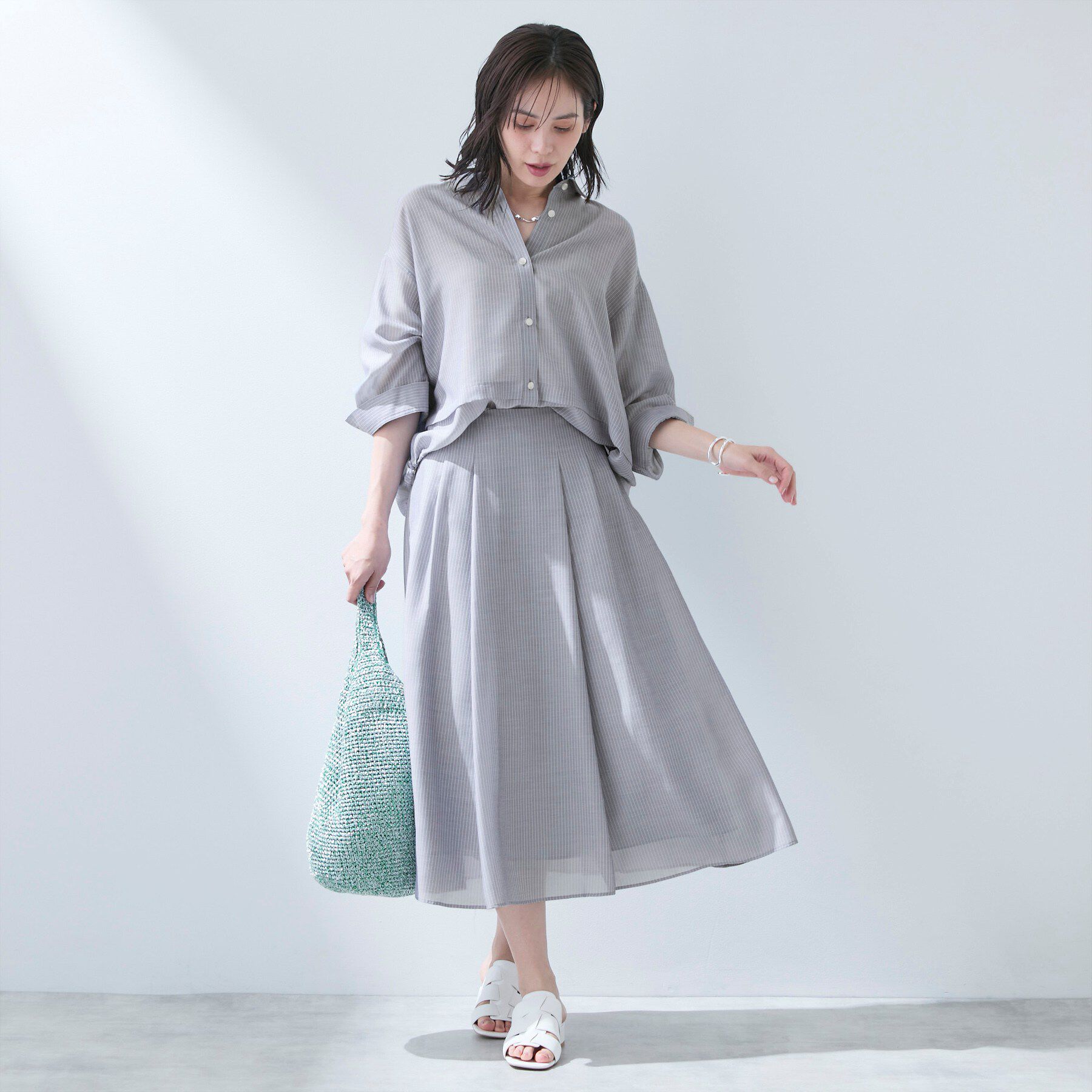 INDIVI「【洗える／SETUP可能】シアーシャンブレータックフレアスカート」|スカート|