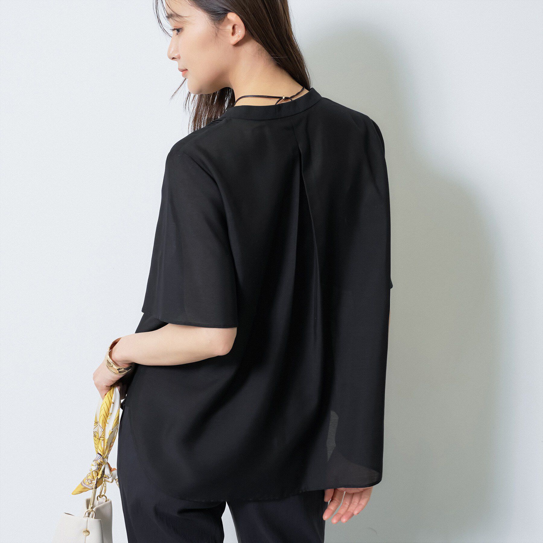 INDIVI「【洗える】シアーシャンブレーピンタックブラウス」|シャツ・ブラウス|