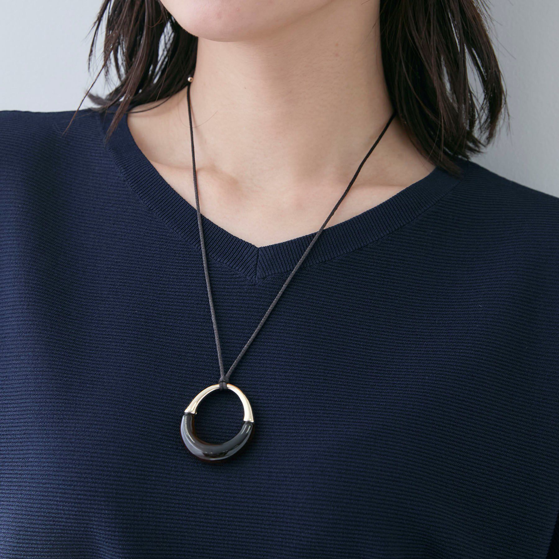 INDIVI「【長さ調整自由】マーブルバイカラー ロングネックレス」|ネックレス|