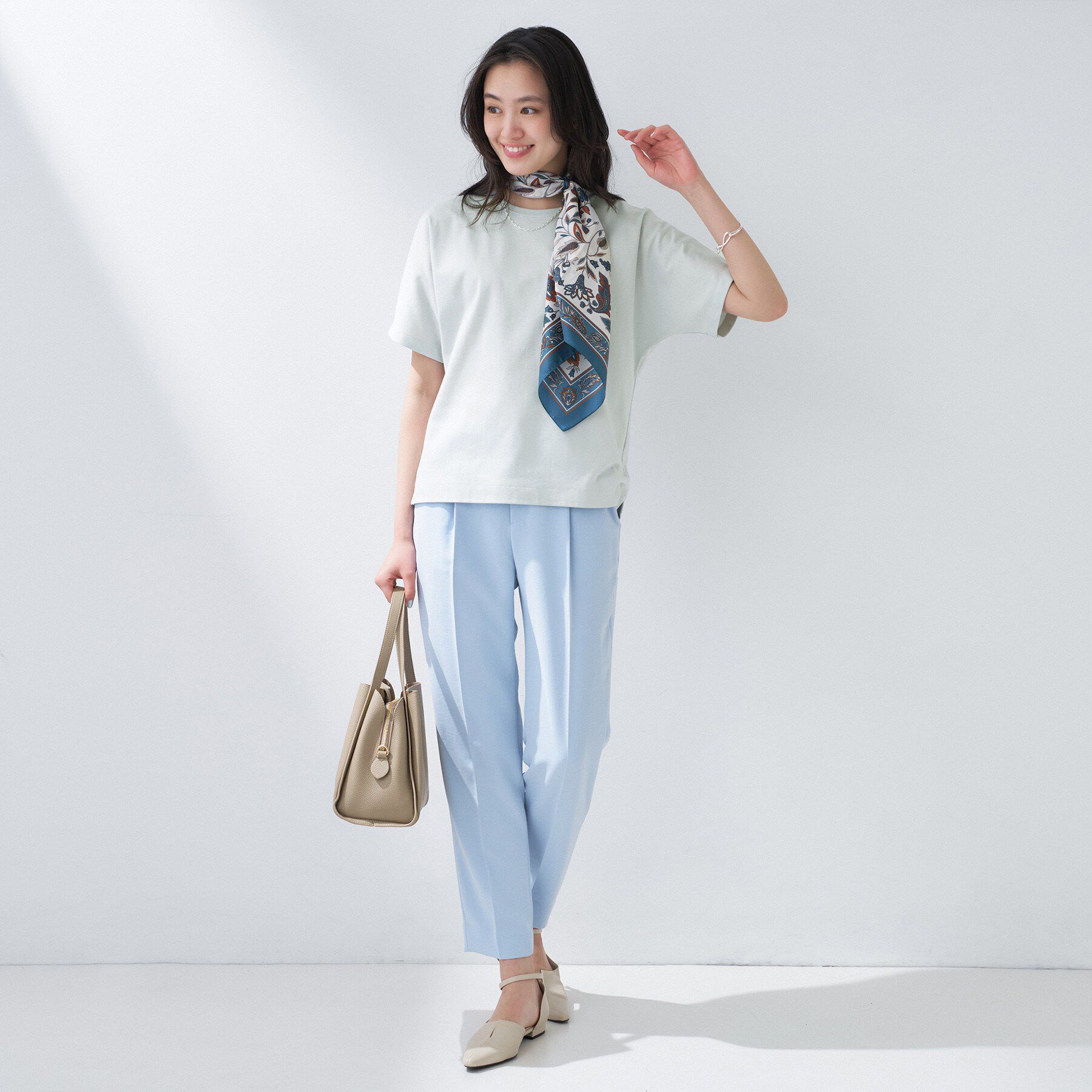 INDIVI「【汗ジミ防止／褒められTシャツ】上品カジュアル！ドルマンTシャツ」|Tシャツ・カットソー|