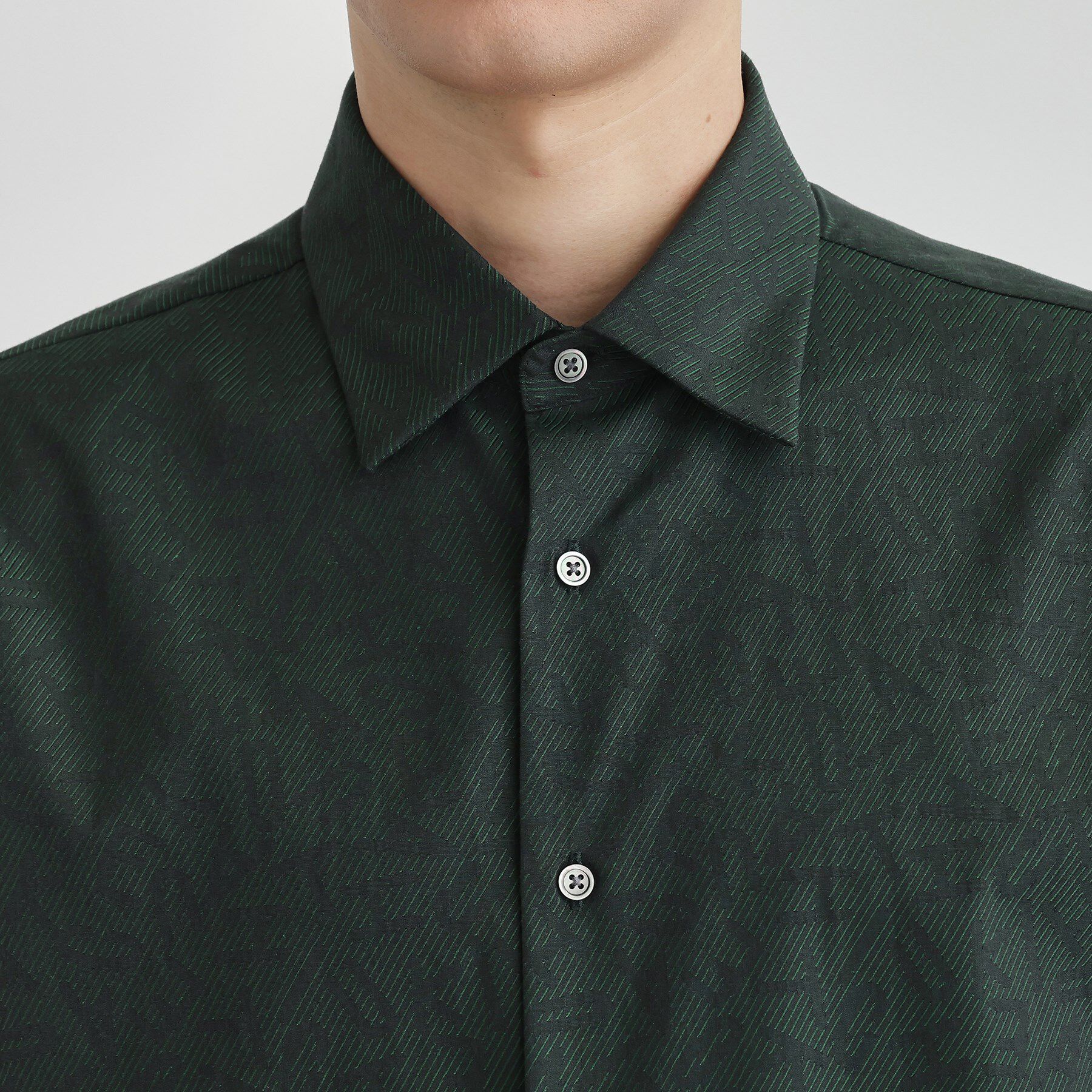 TAKEO KIKUCHI「ランダムロゴ ドビーシャツ」|シャツ・ブラウス|