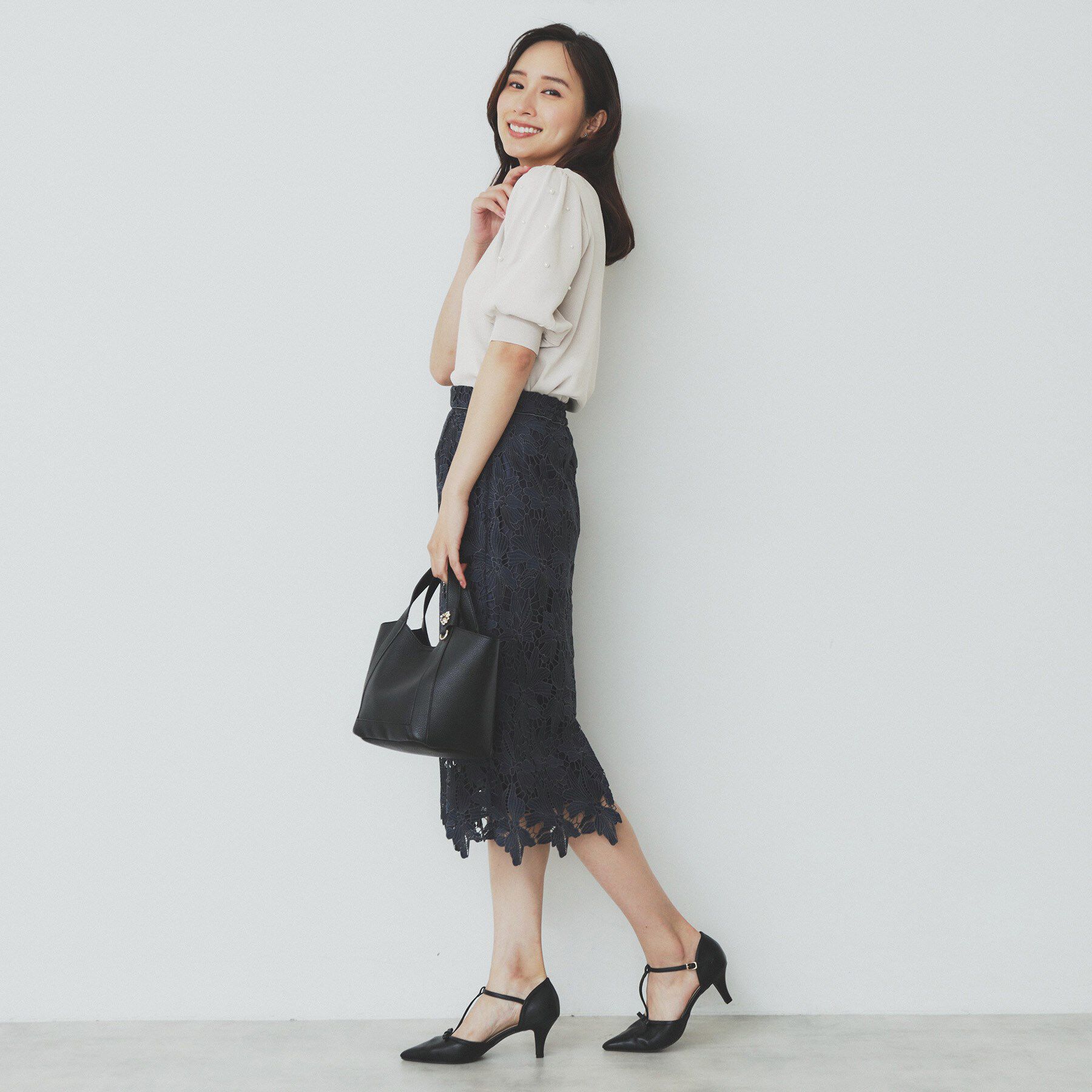 index「ドライタッチ パール調パフスリーブニット【洗濯機洗い可/UVケア/抗ピル/接触冷感】」|ニット・セーター|