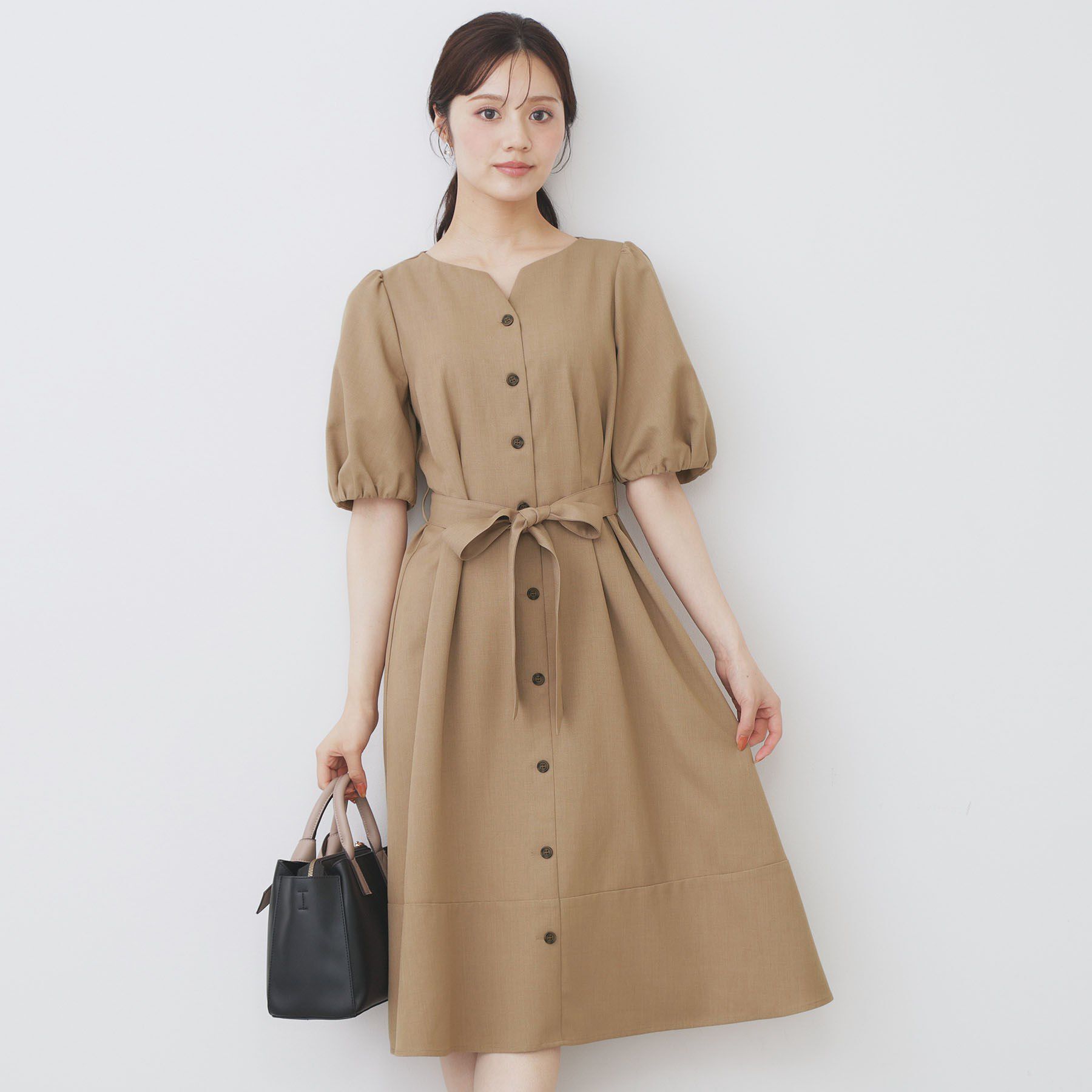 index「タックパフスリーブワンピース【洗濯機洗い可/イージーアイロン】」|ワンピース|キャメルブラウン(0