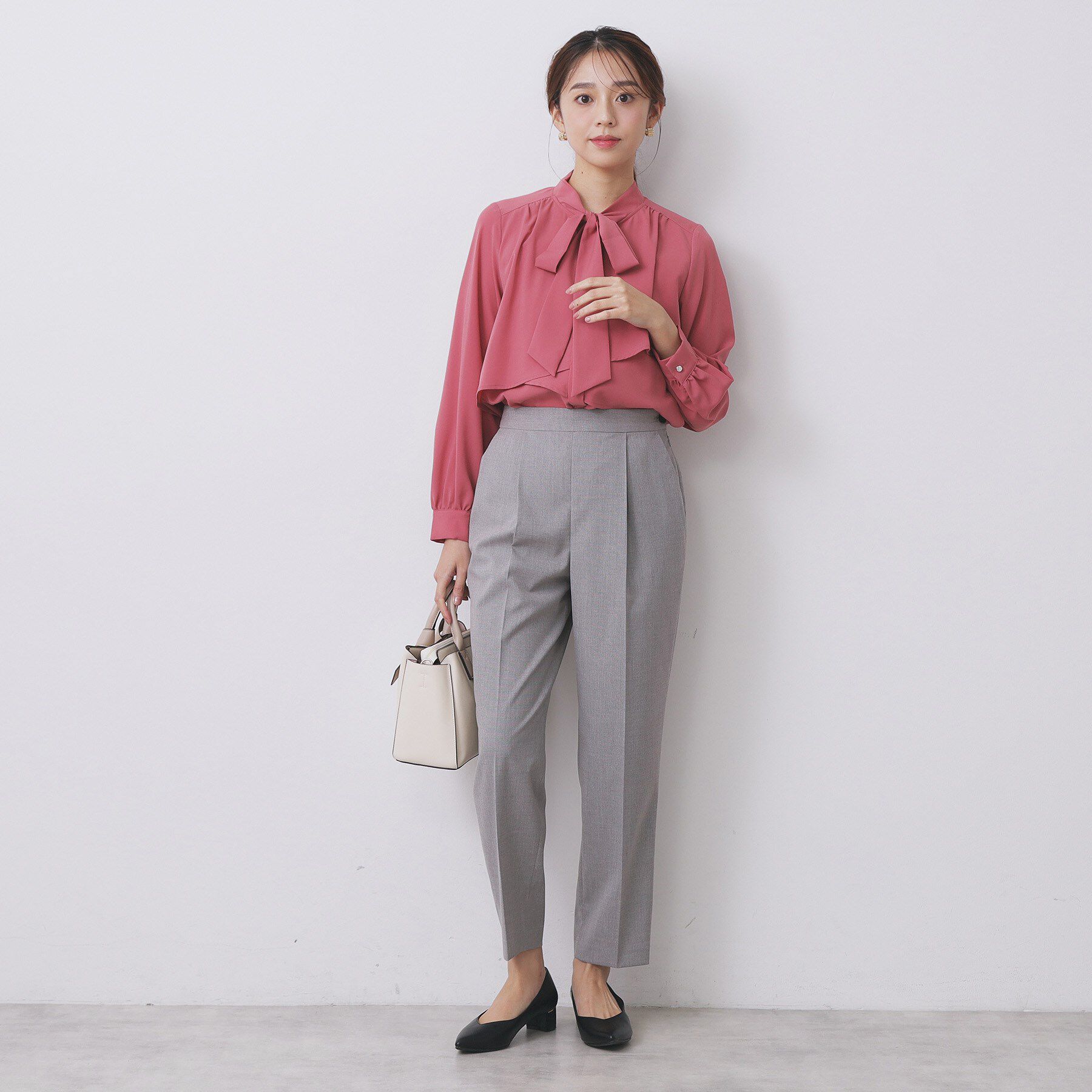 index「アシンメトリーレイヤードボウタイブラウス【洗濯機OK/イージーアイロン/防シワ】《XS～3L》」|シャツ・ブラウス|