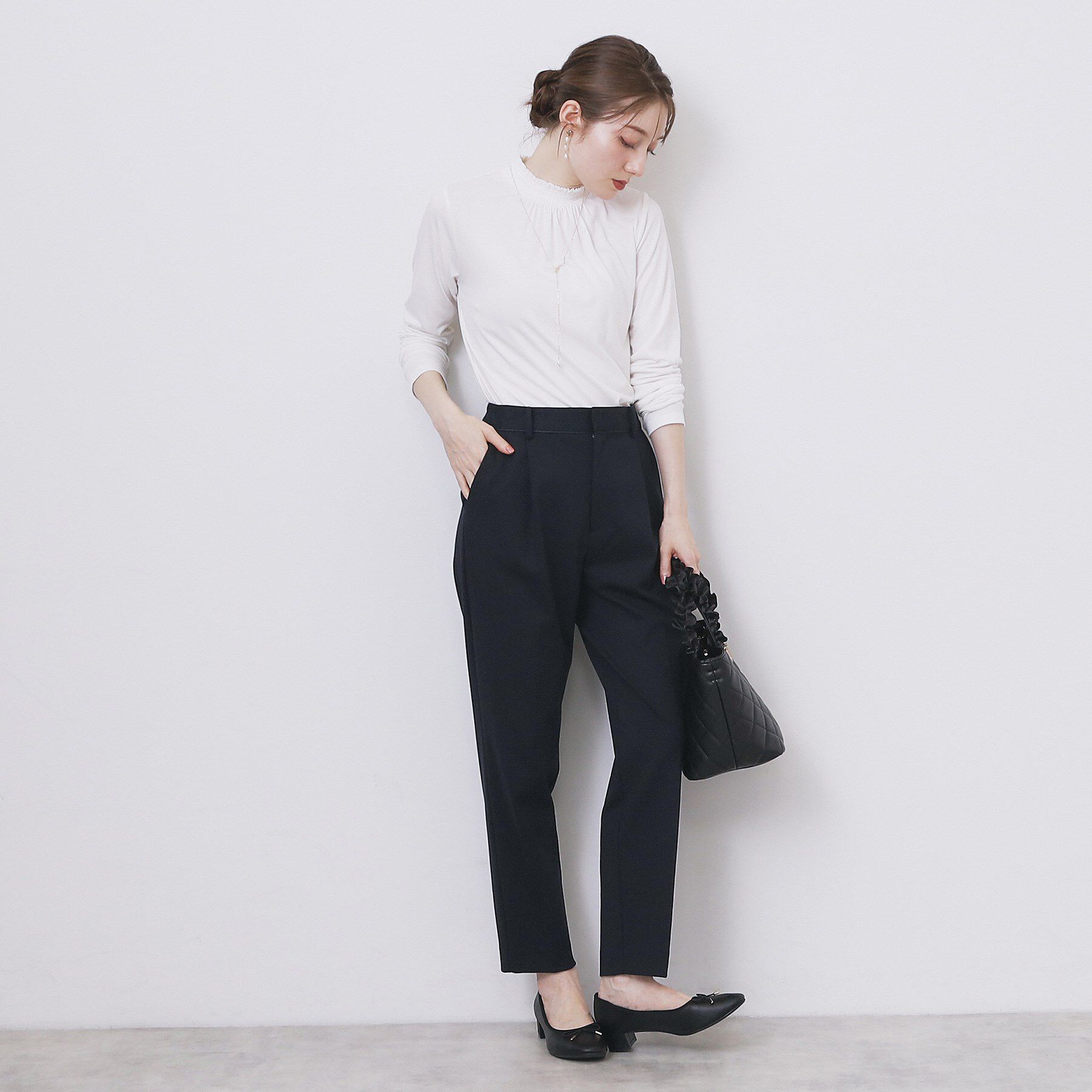 index「シャーリングデザイントップス【洗濯機OK/吸湿発熱】」|Tシャツ・カットソー|