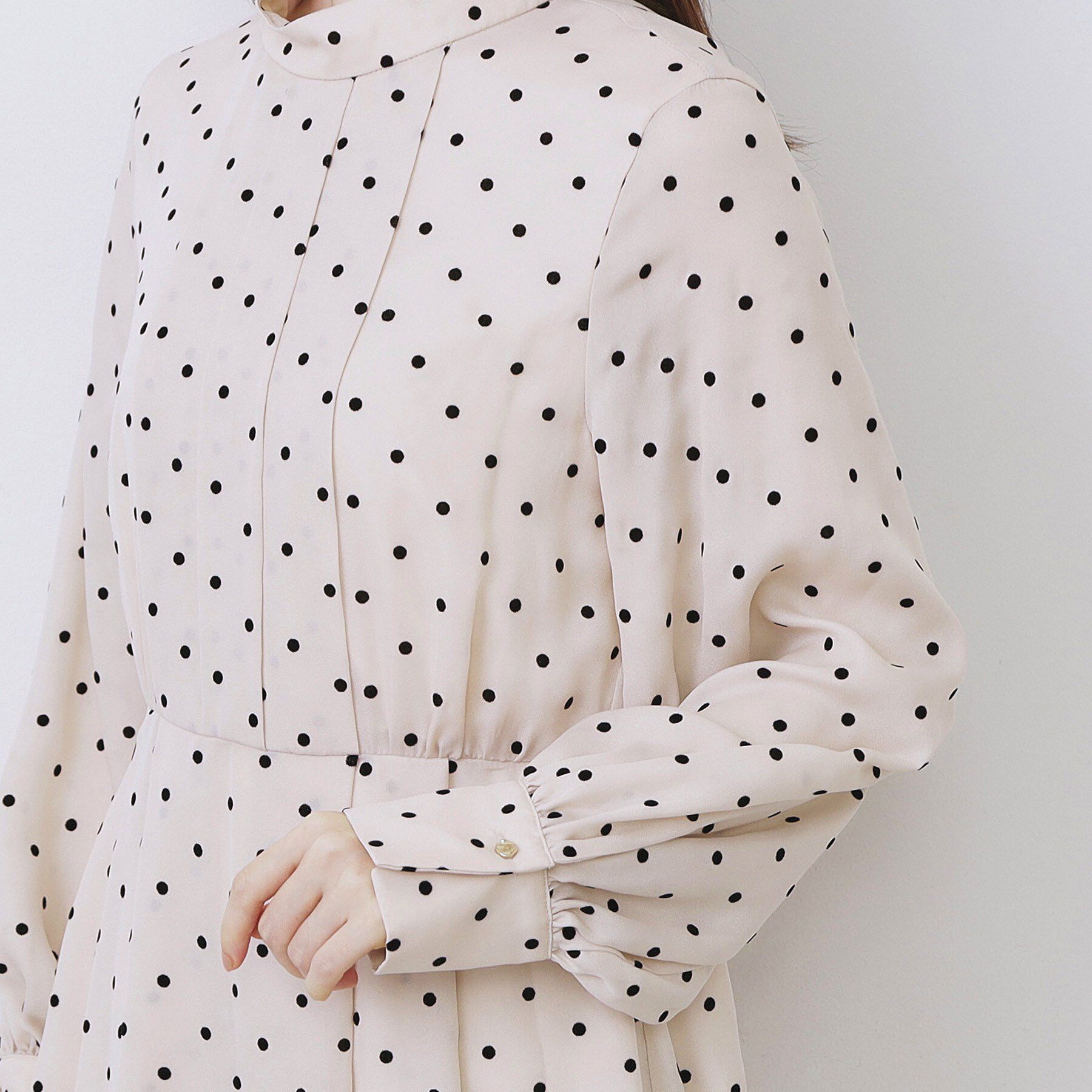 index「ドットデザインタックワンピース【洗濯機OK/イージーアイロン】」|ワンピース|