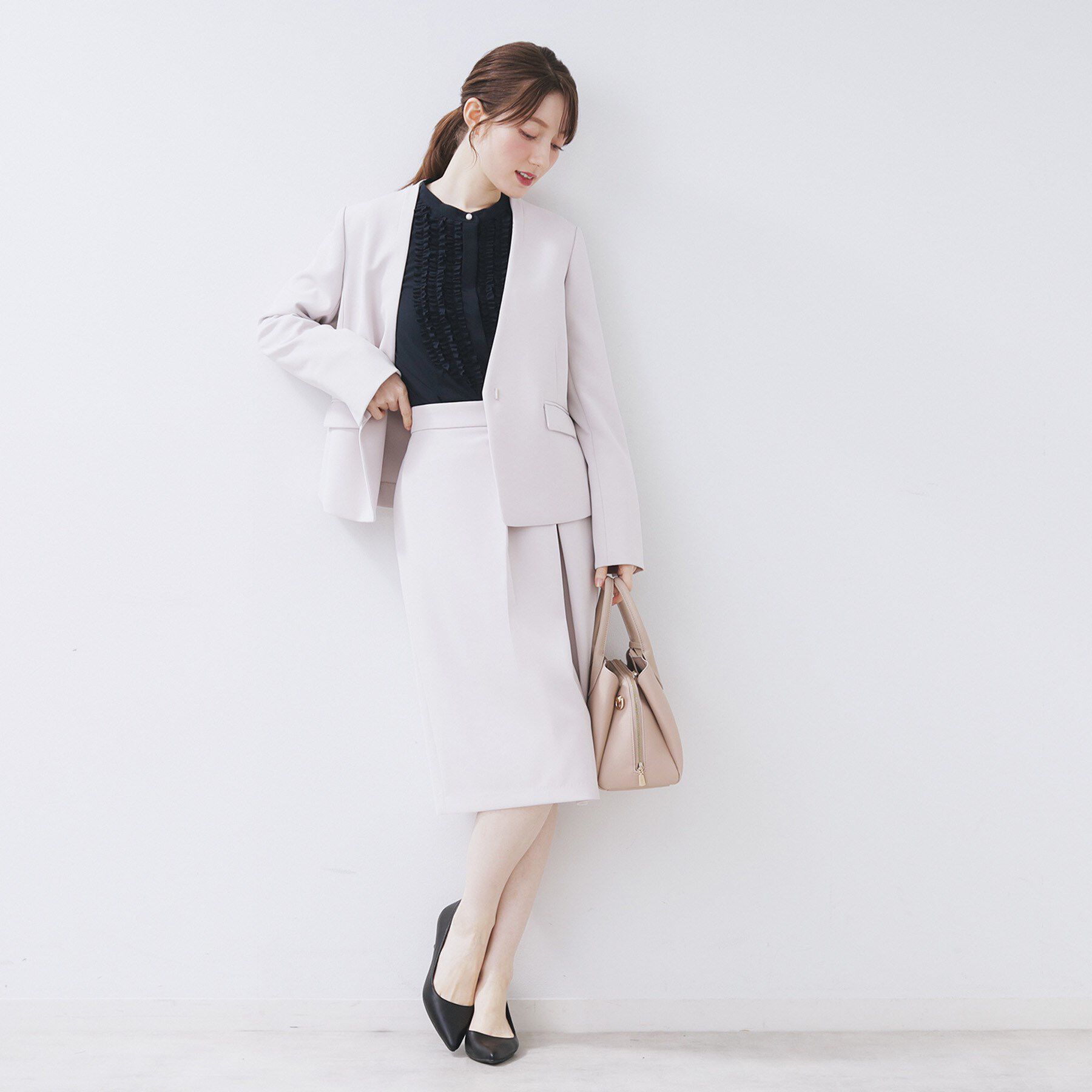 index「バンドカラーフリルブラウス【洗濯機OK/イージーアイロン】」|シャツ・ブラウス|