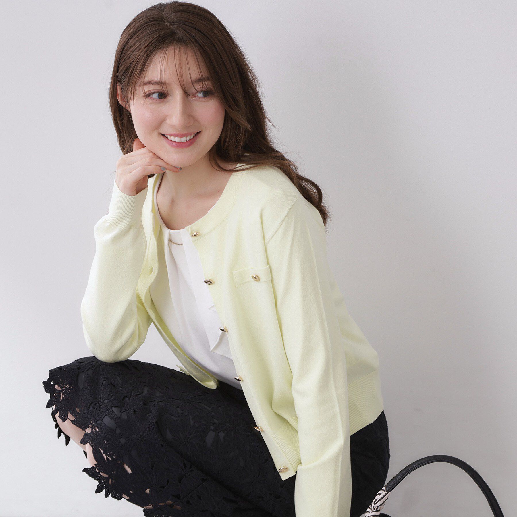 index「ボクシークルーネックカーディガン【洗濯機OK】《5col》」|カーディガン|ライトイエロー(03